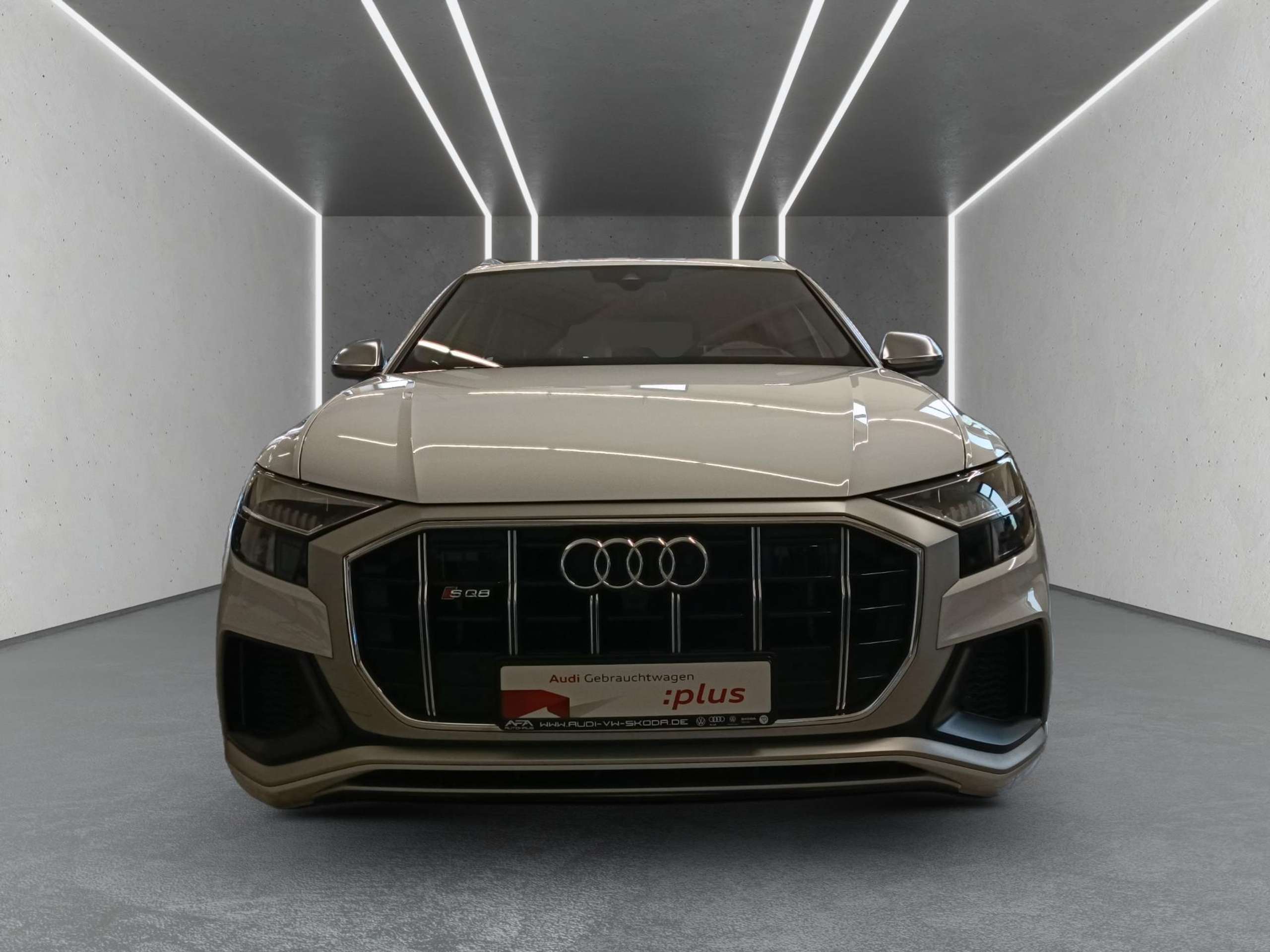 Audi - SQ8