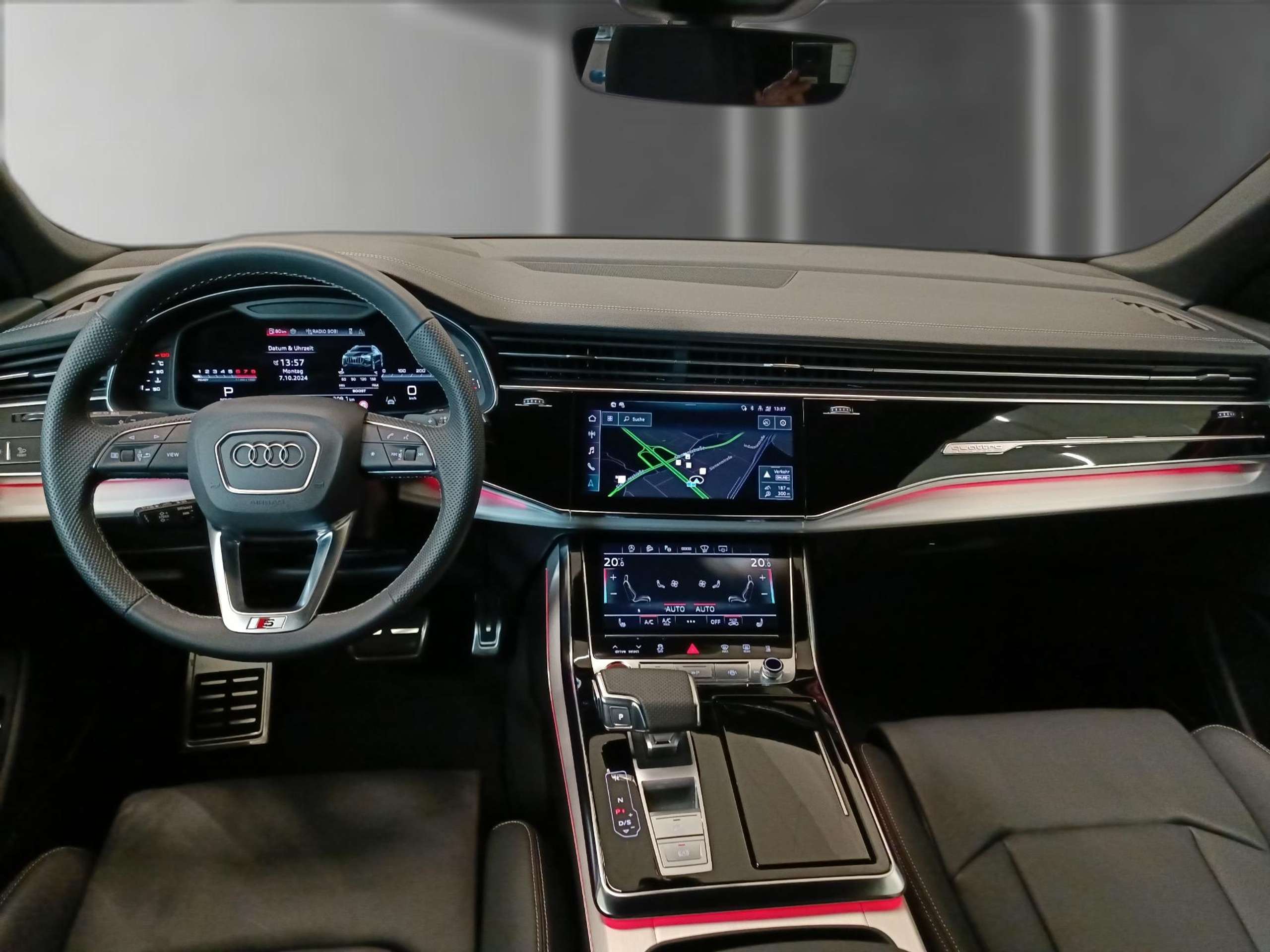 Audi - SQ8