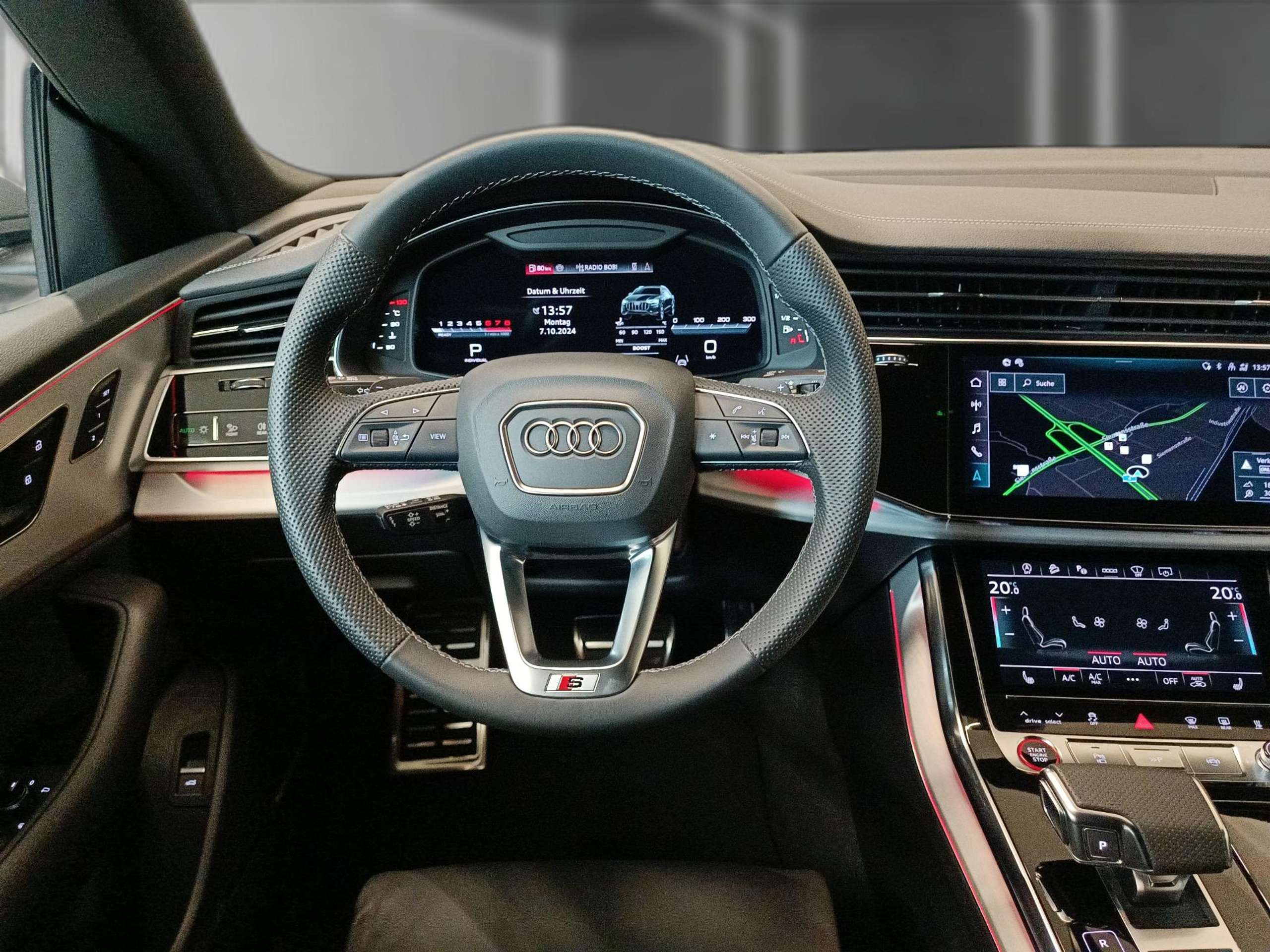 Audi - SQ8