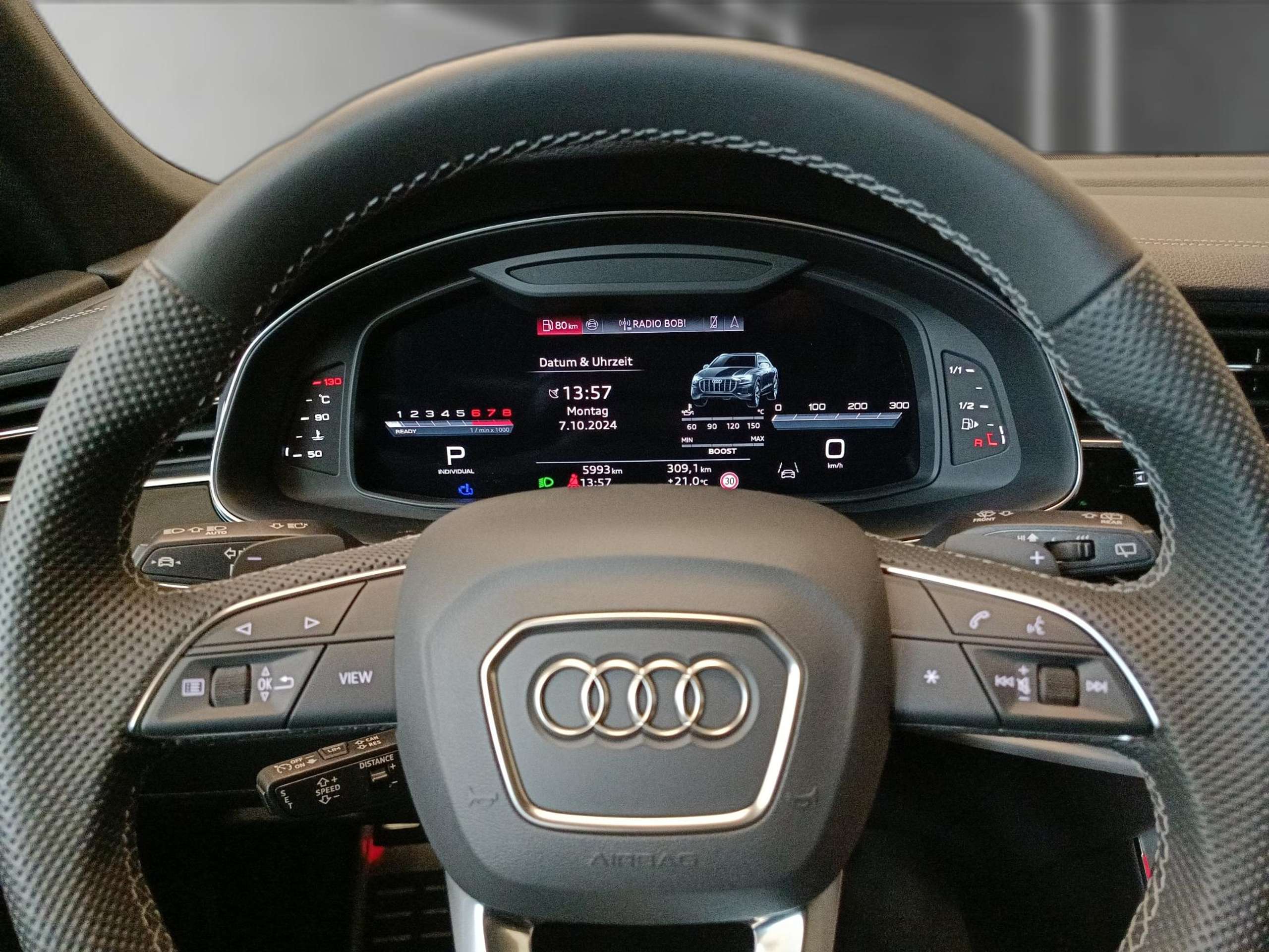 Audi - SQ8