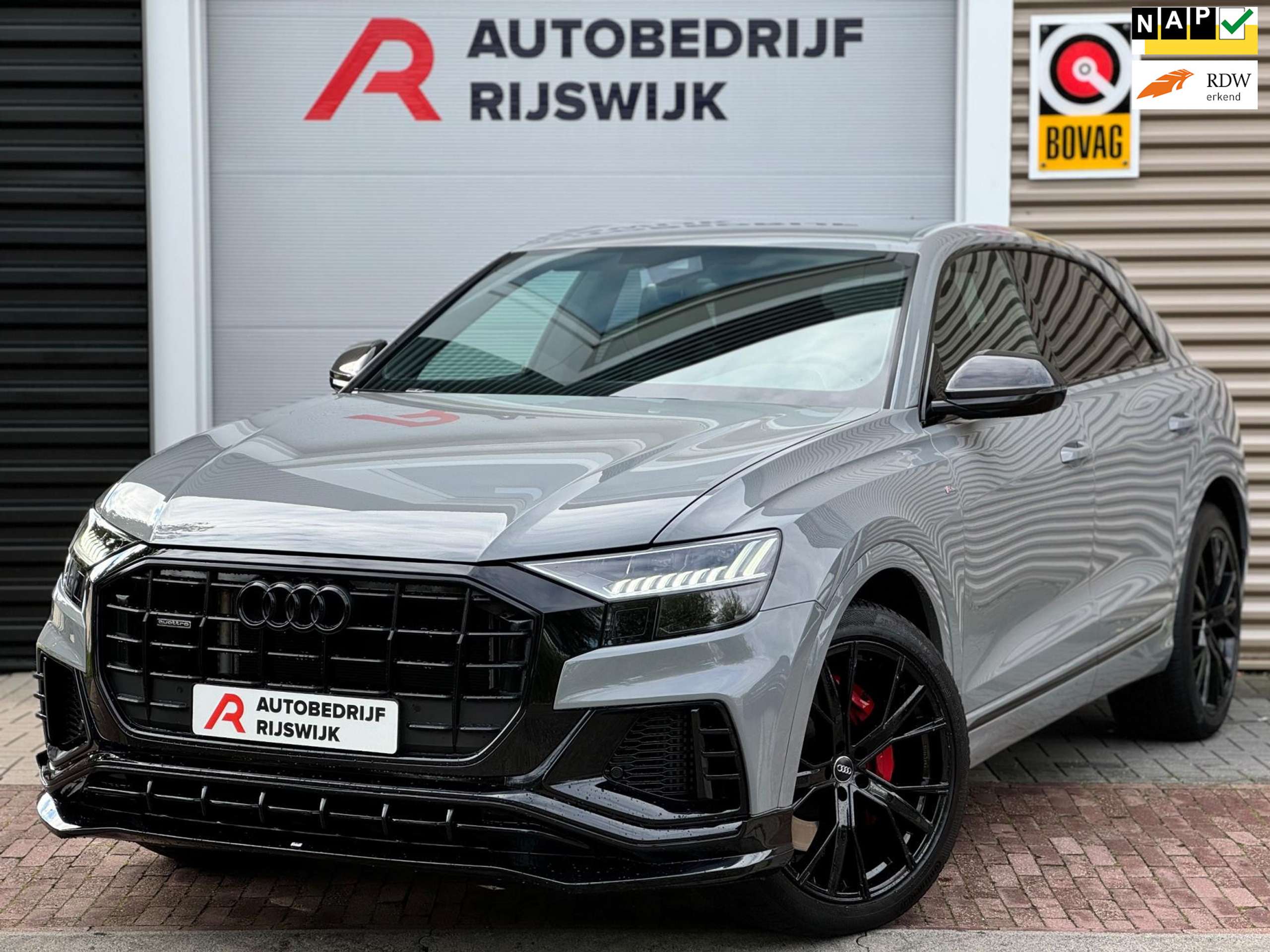 Audi - Q8