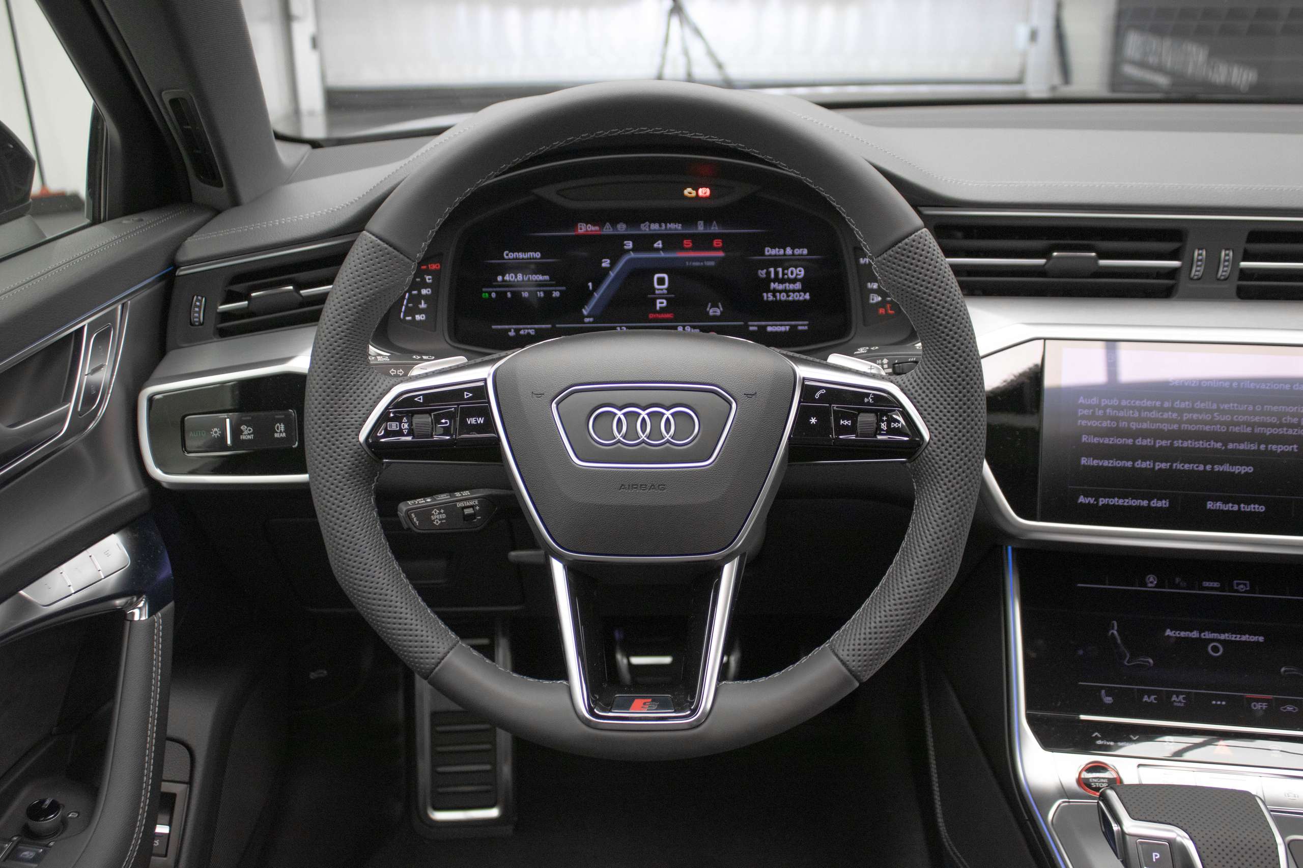 Audi - S6