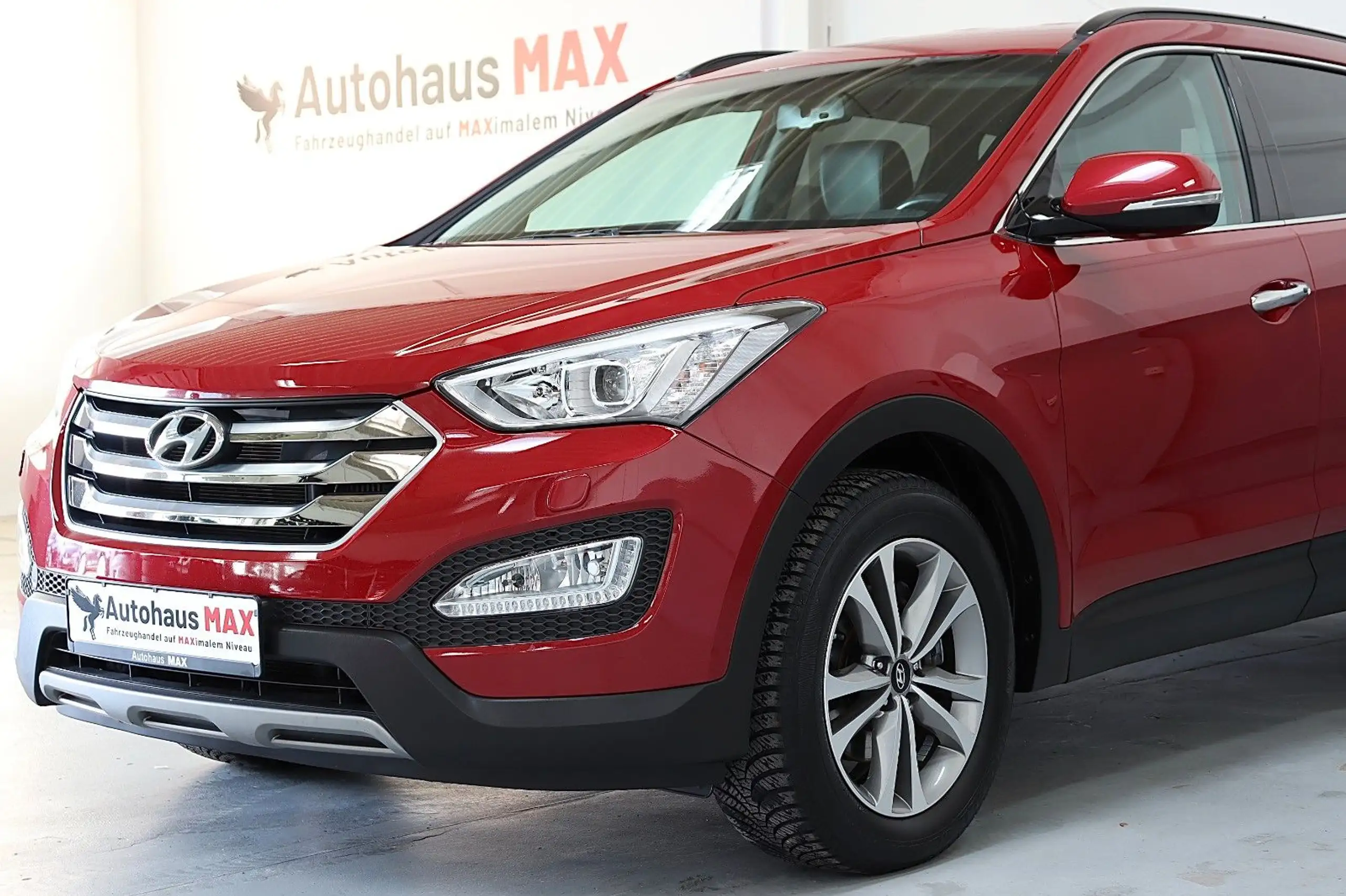 Hyundai - SANTA FE