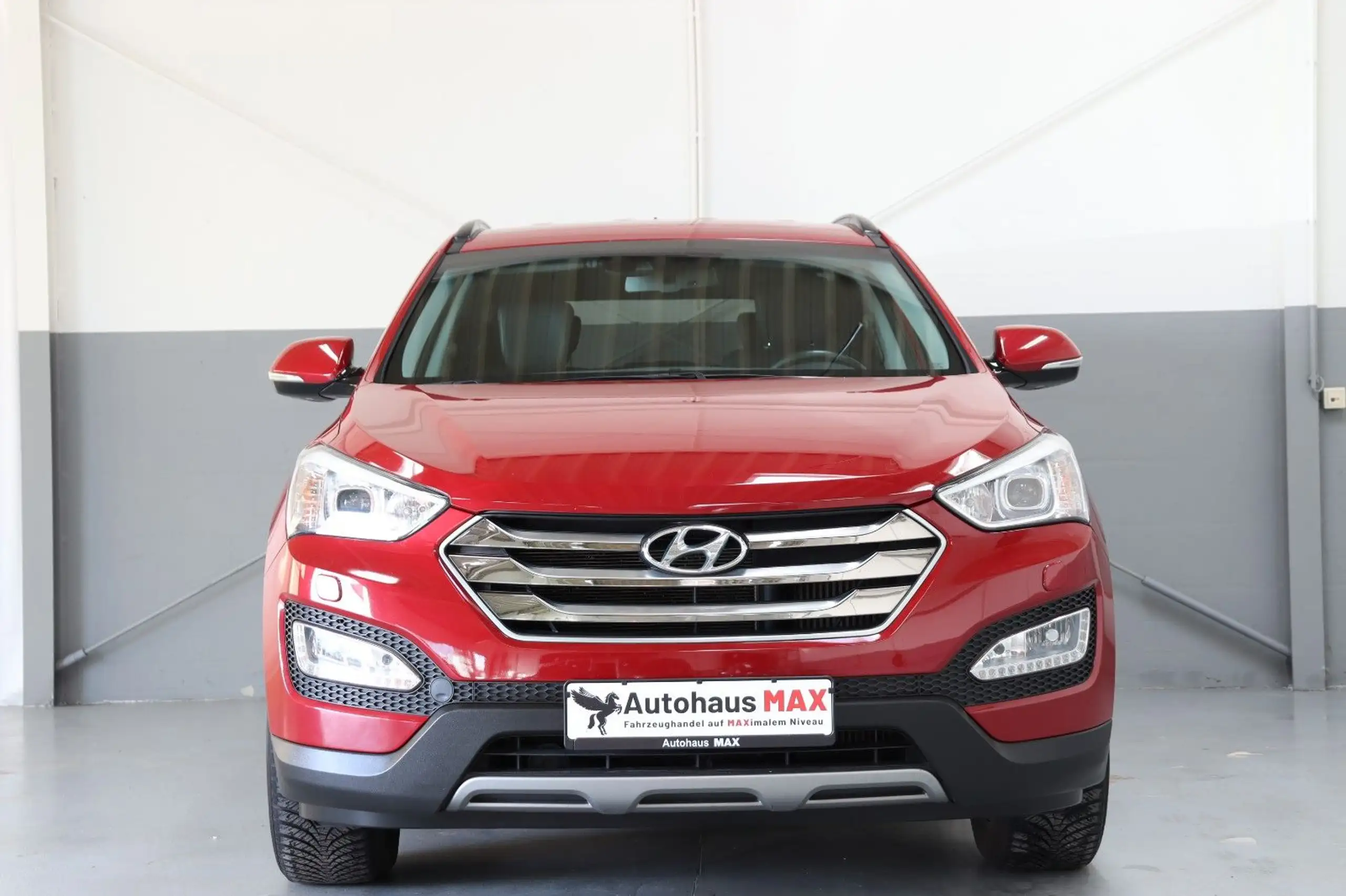 Hyundai - SANTA FE