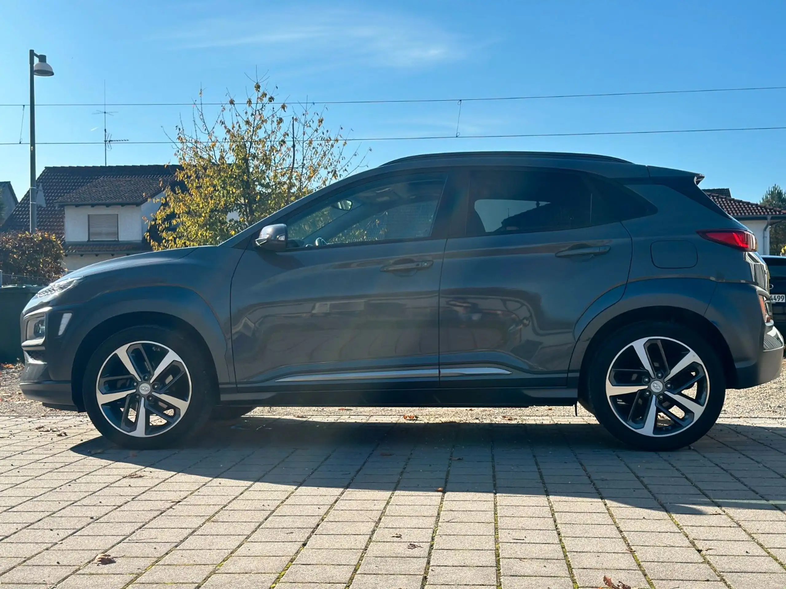 Hyundai - KONA