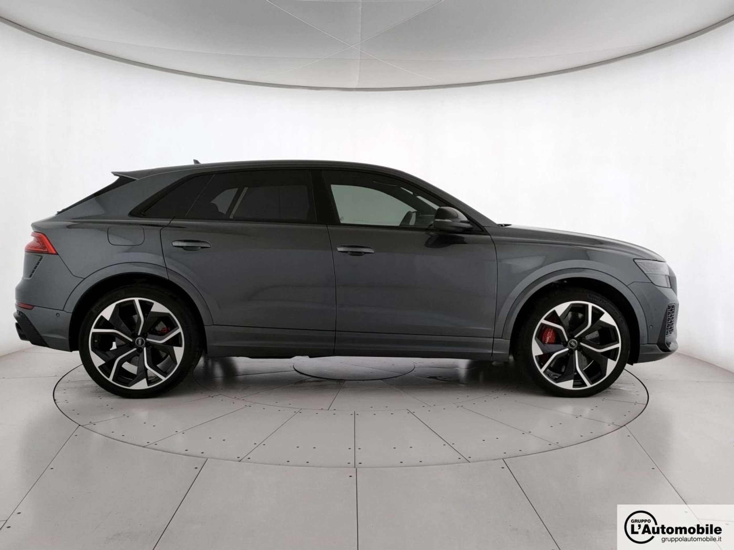 Audi - RS Q8