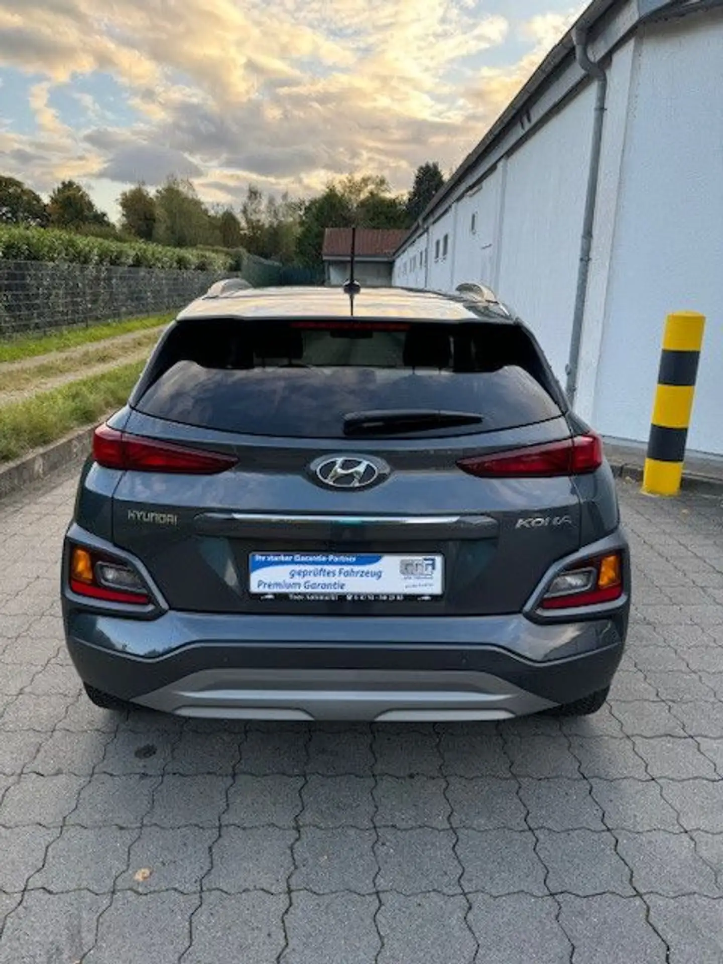 Hyundai - KONA