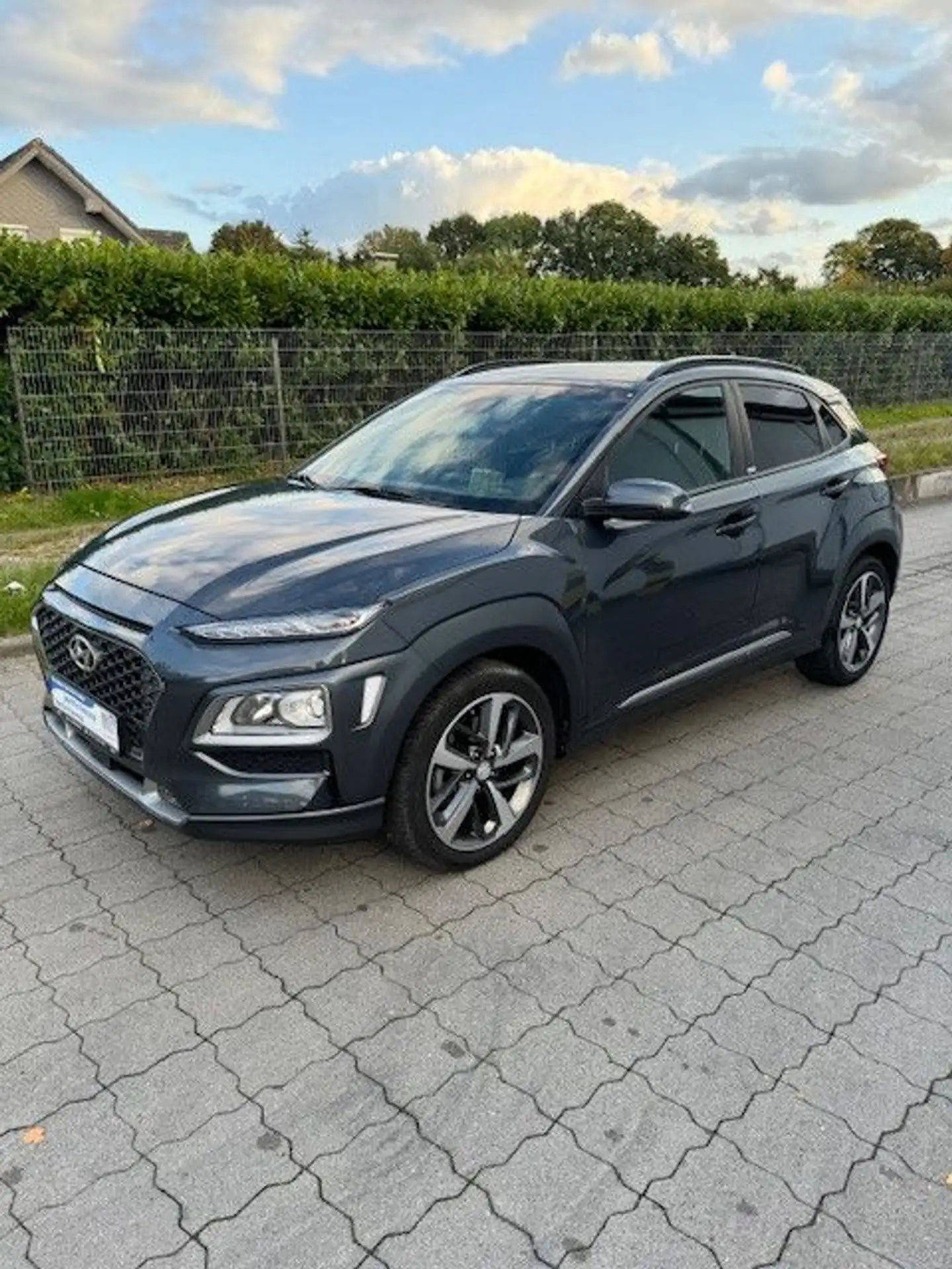 Hyundai - KONA