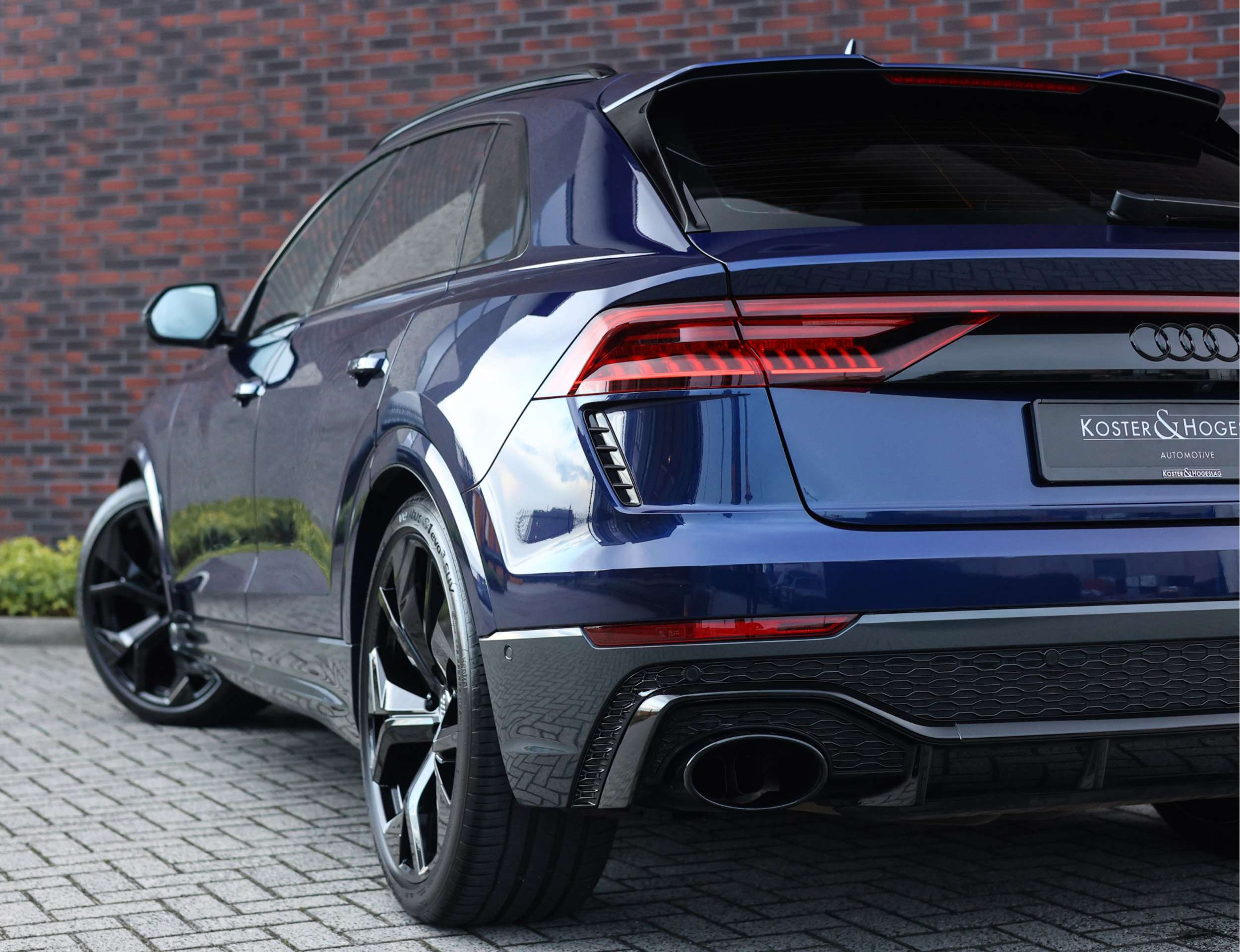 Audi - RS Q8