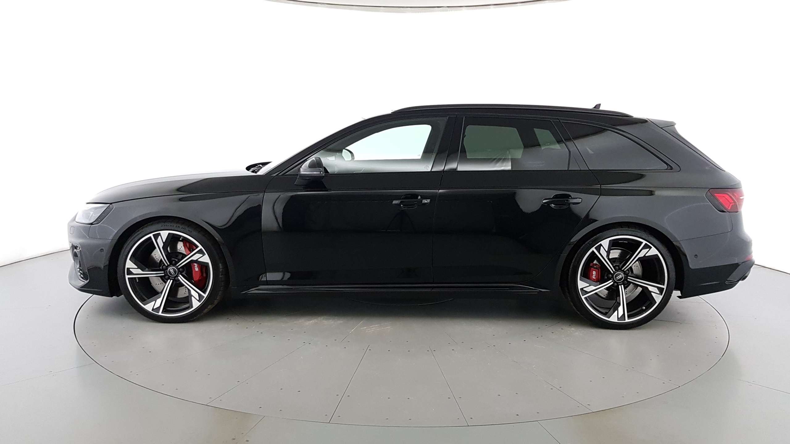 Audi - RS4