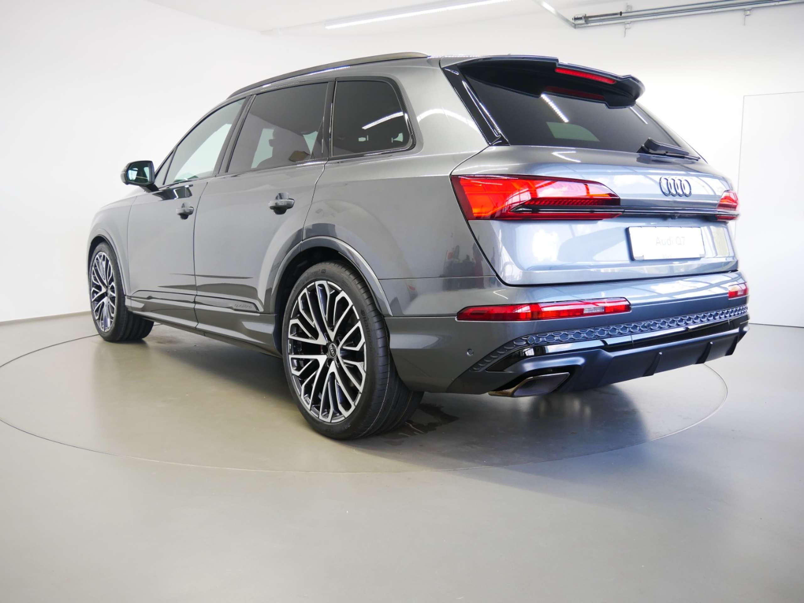 Audi - Q7