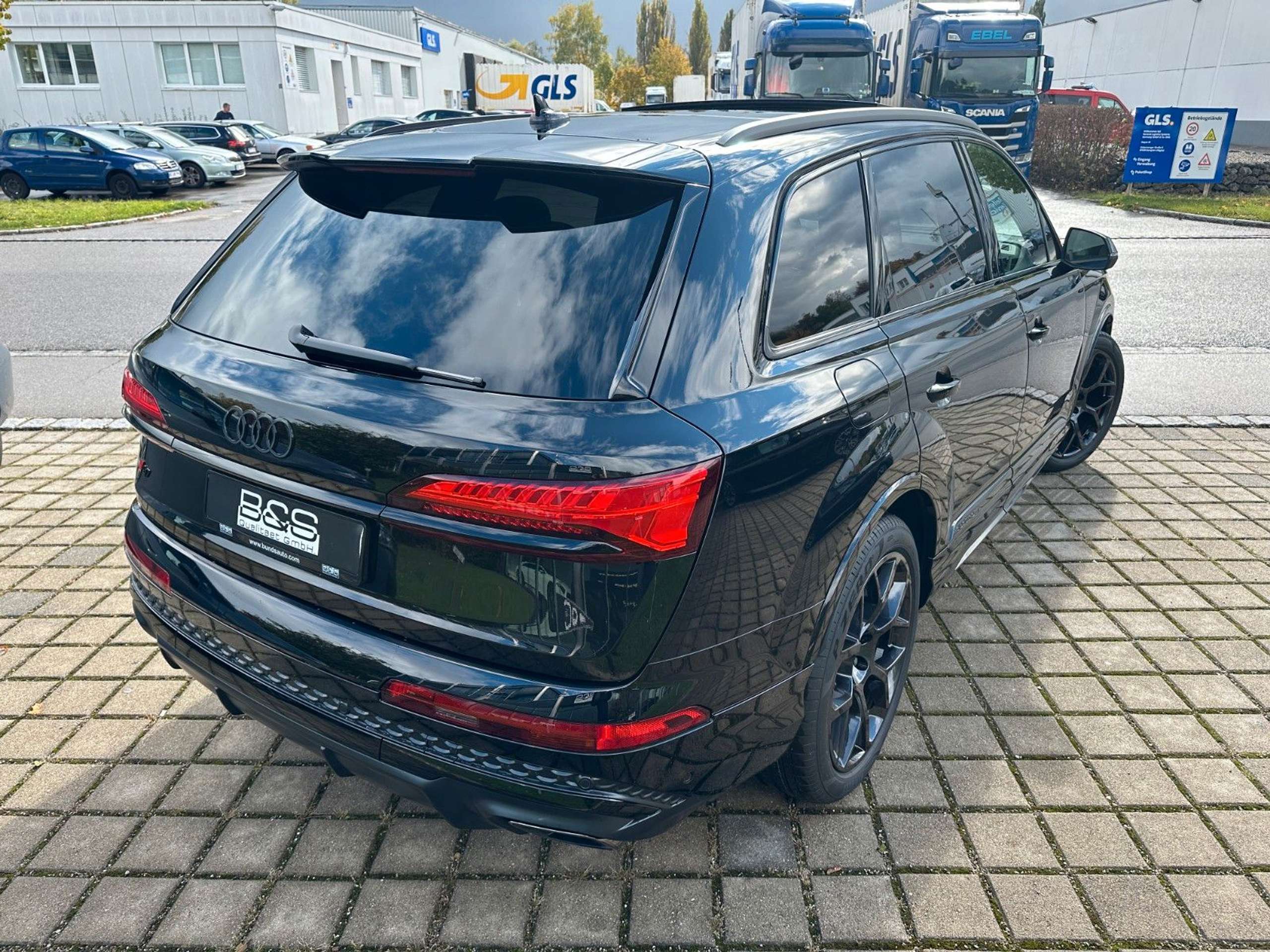 Audi - Q7