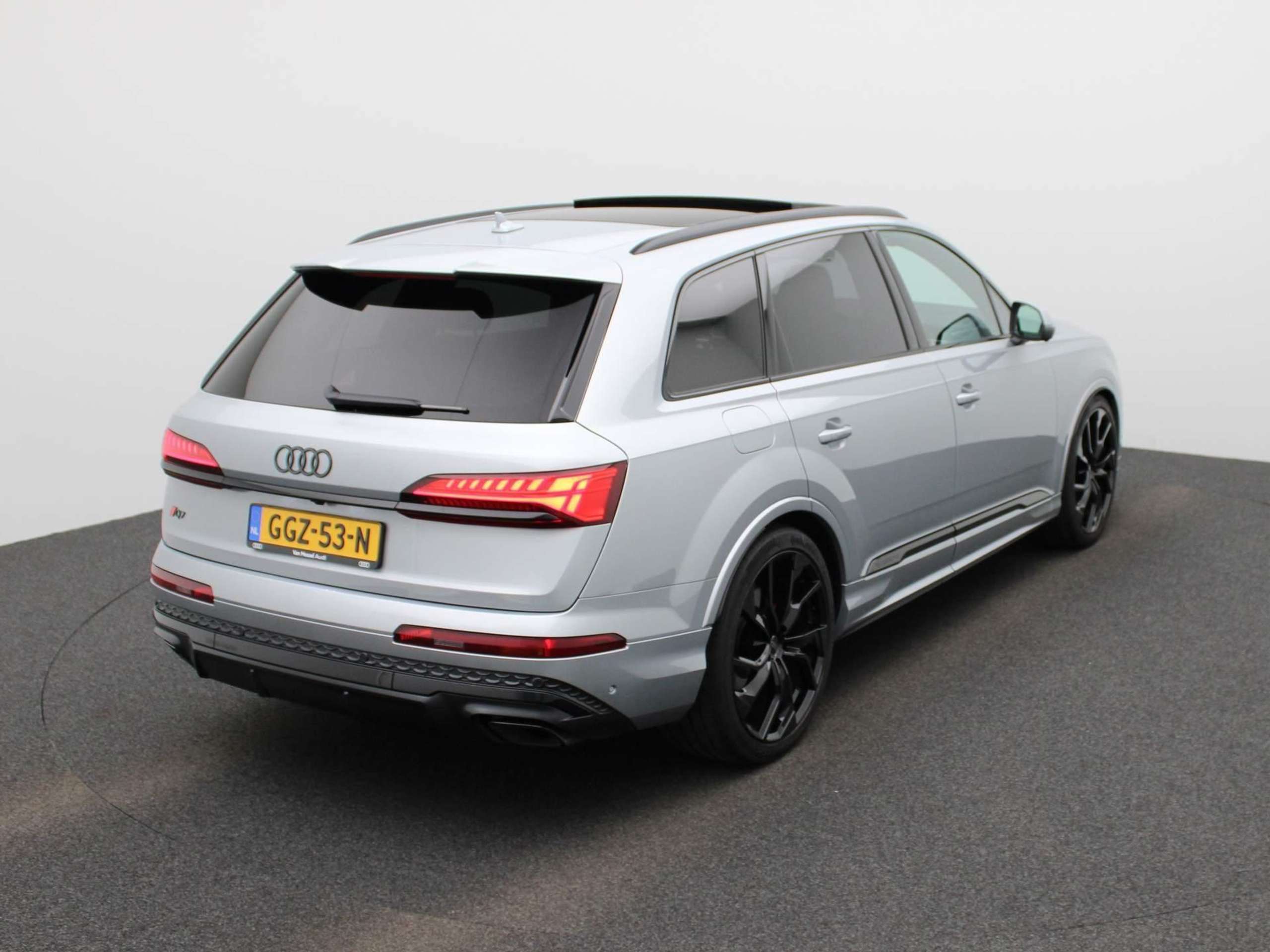 Audi - Q7