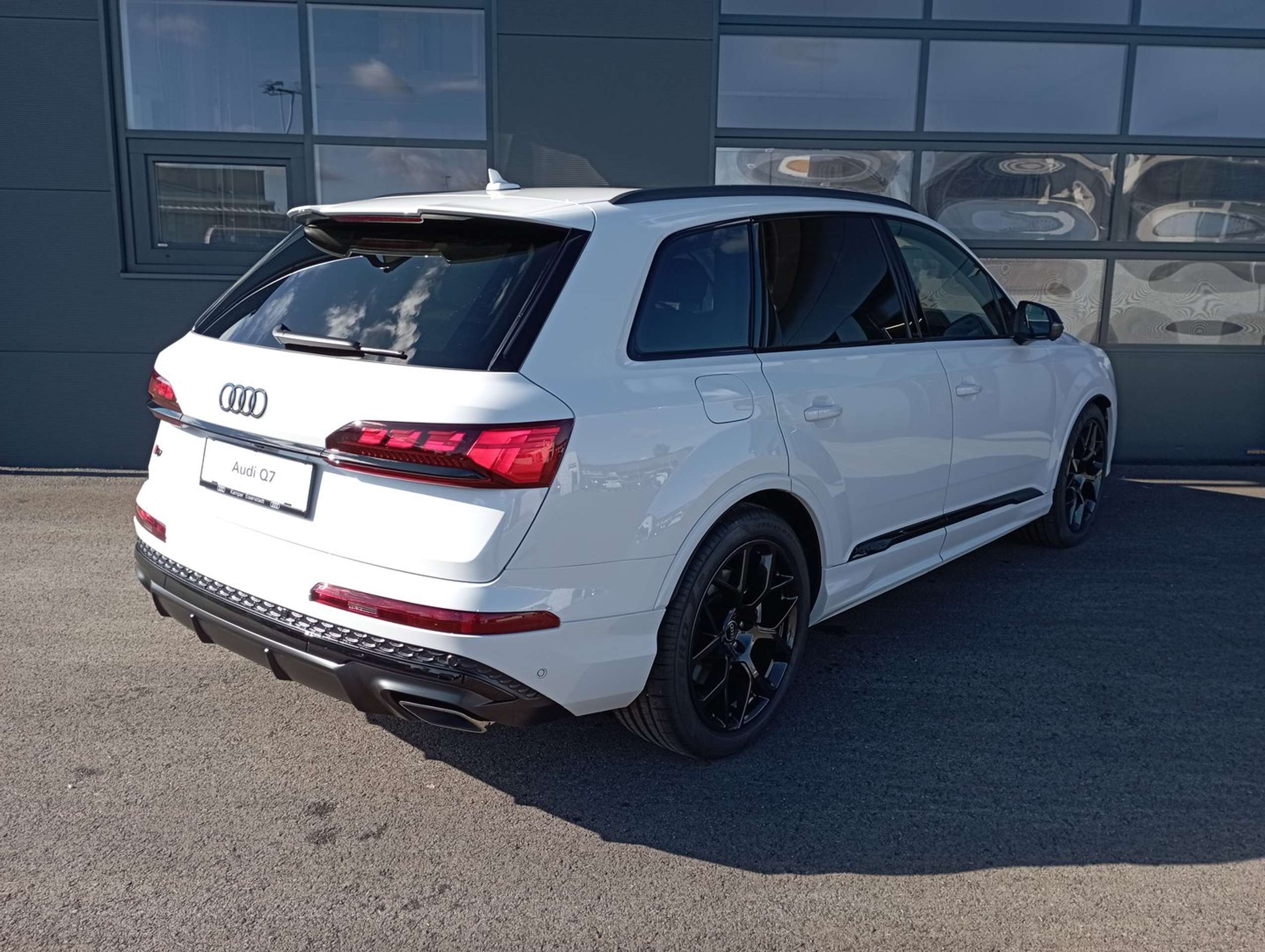 Audi - Q7