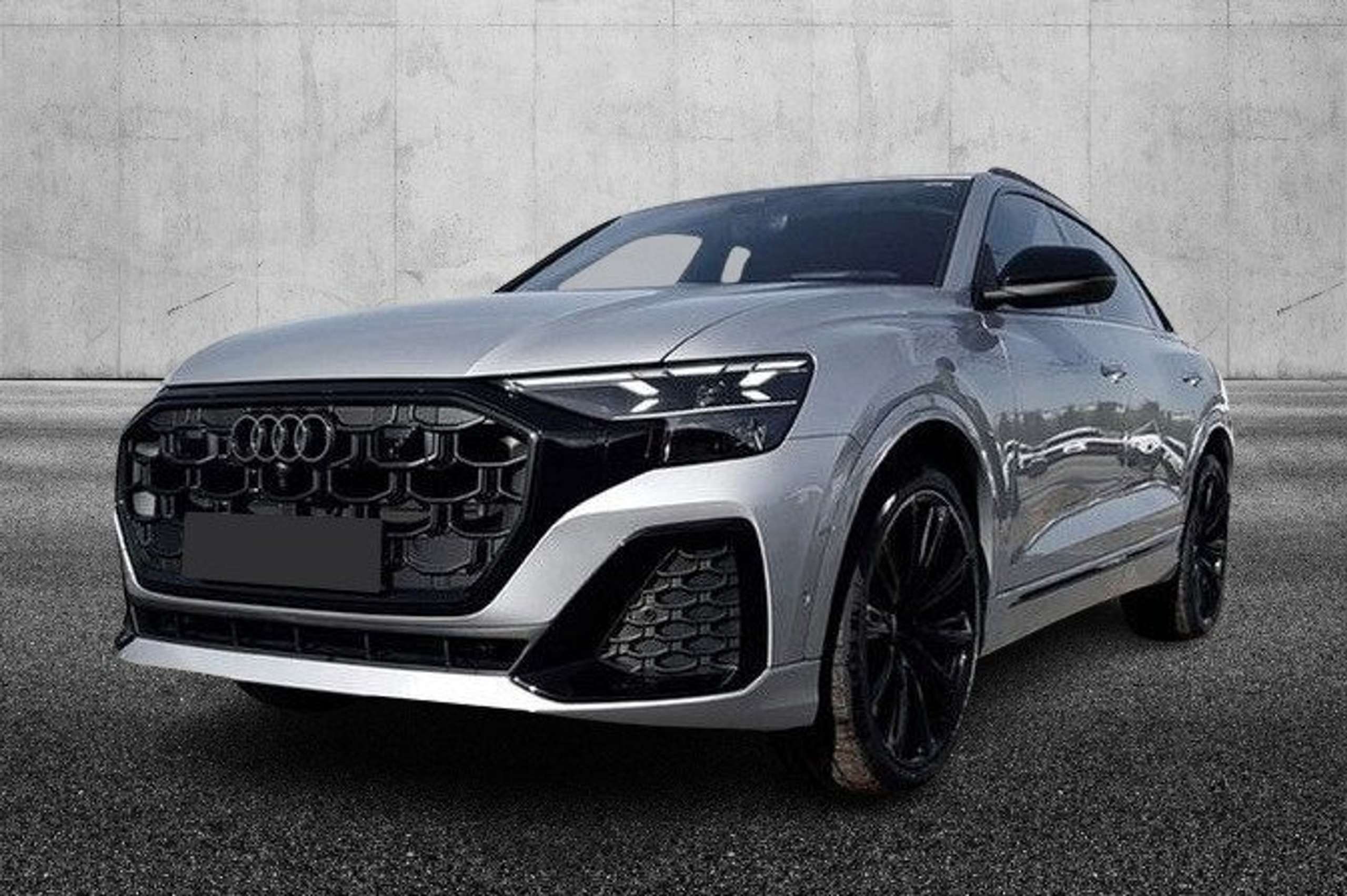 Audi - Q8