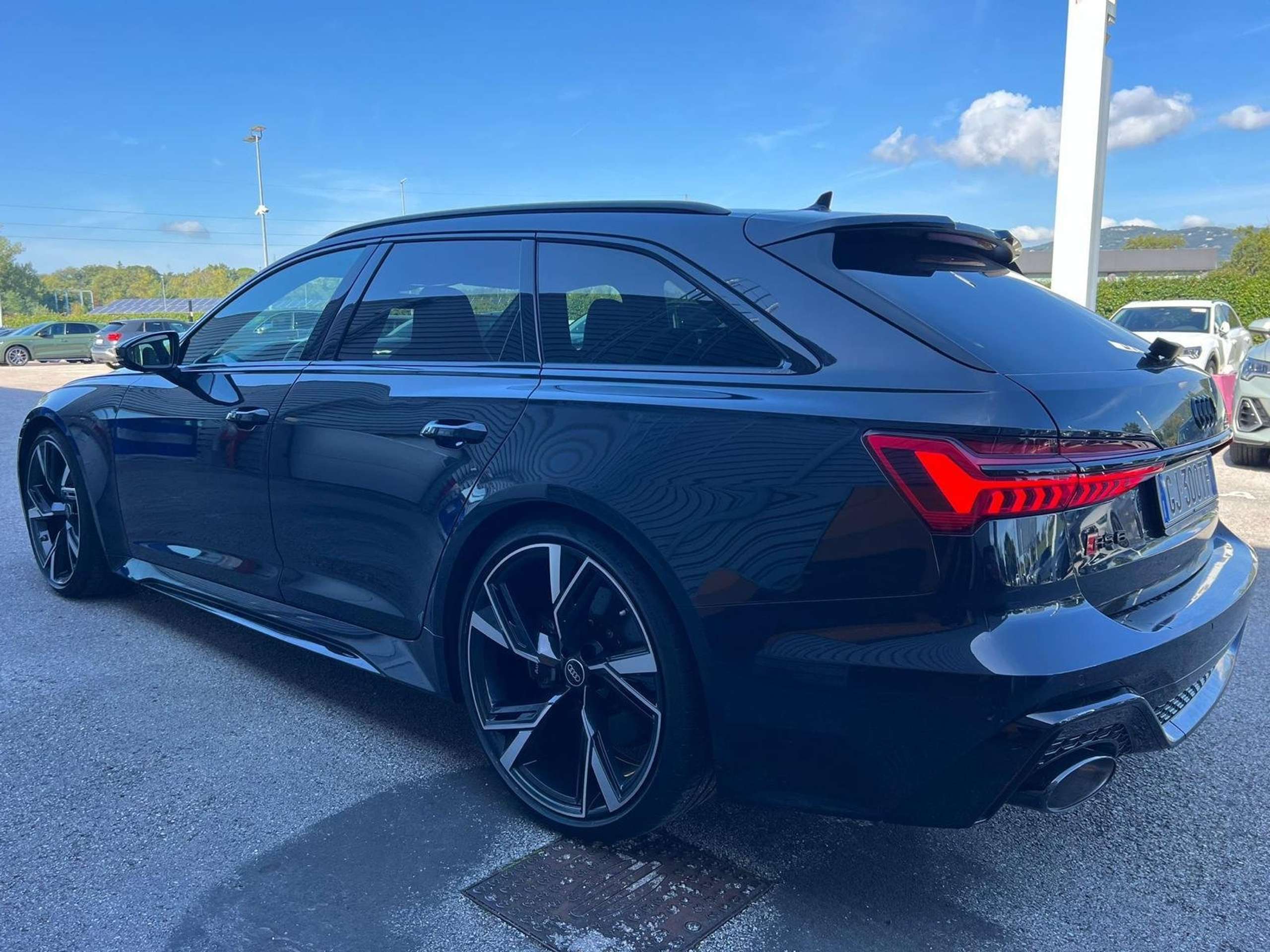 Audi - RS6