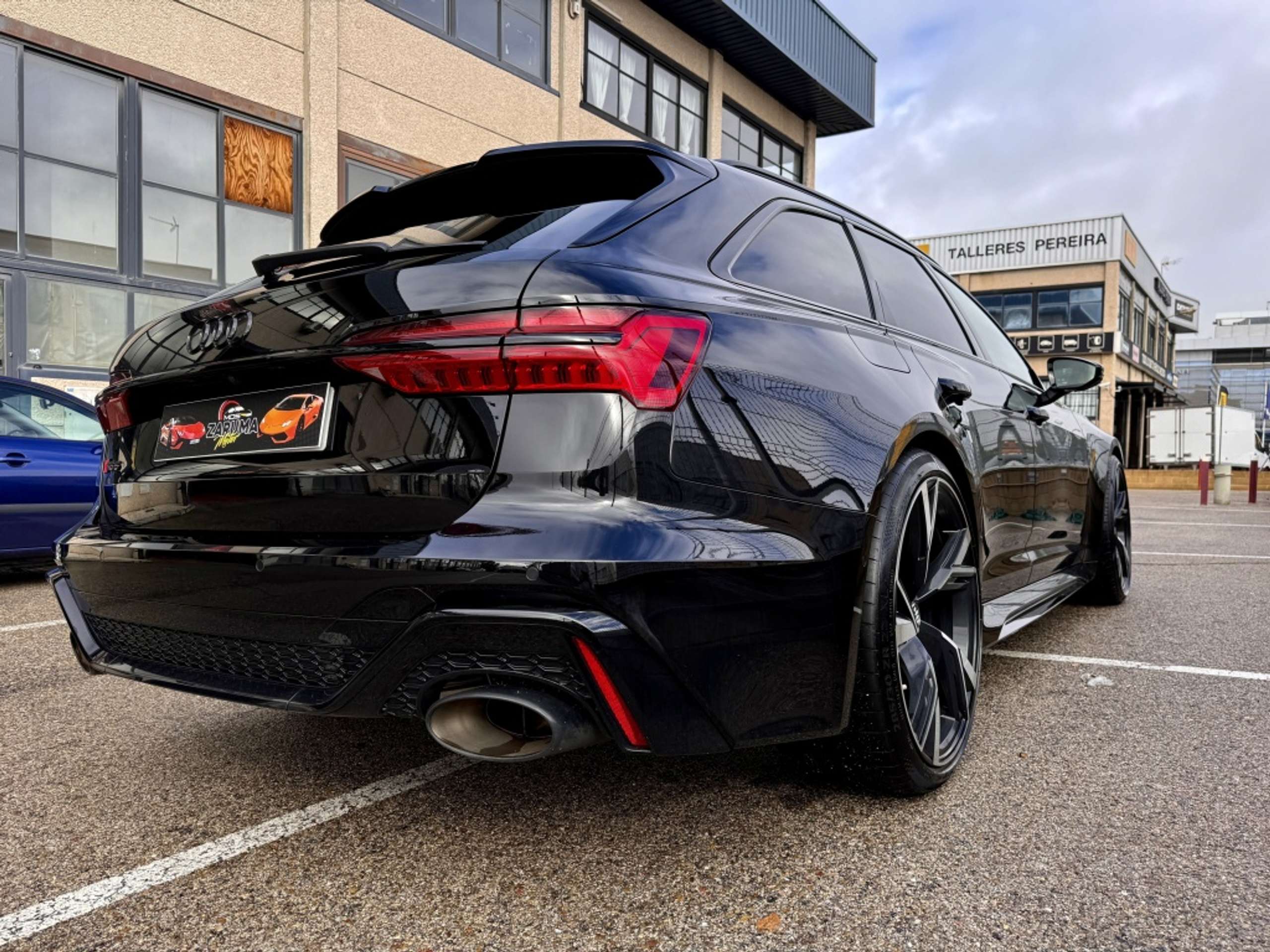 Audi - RS6