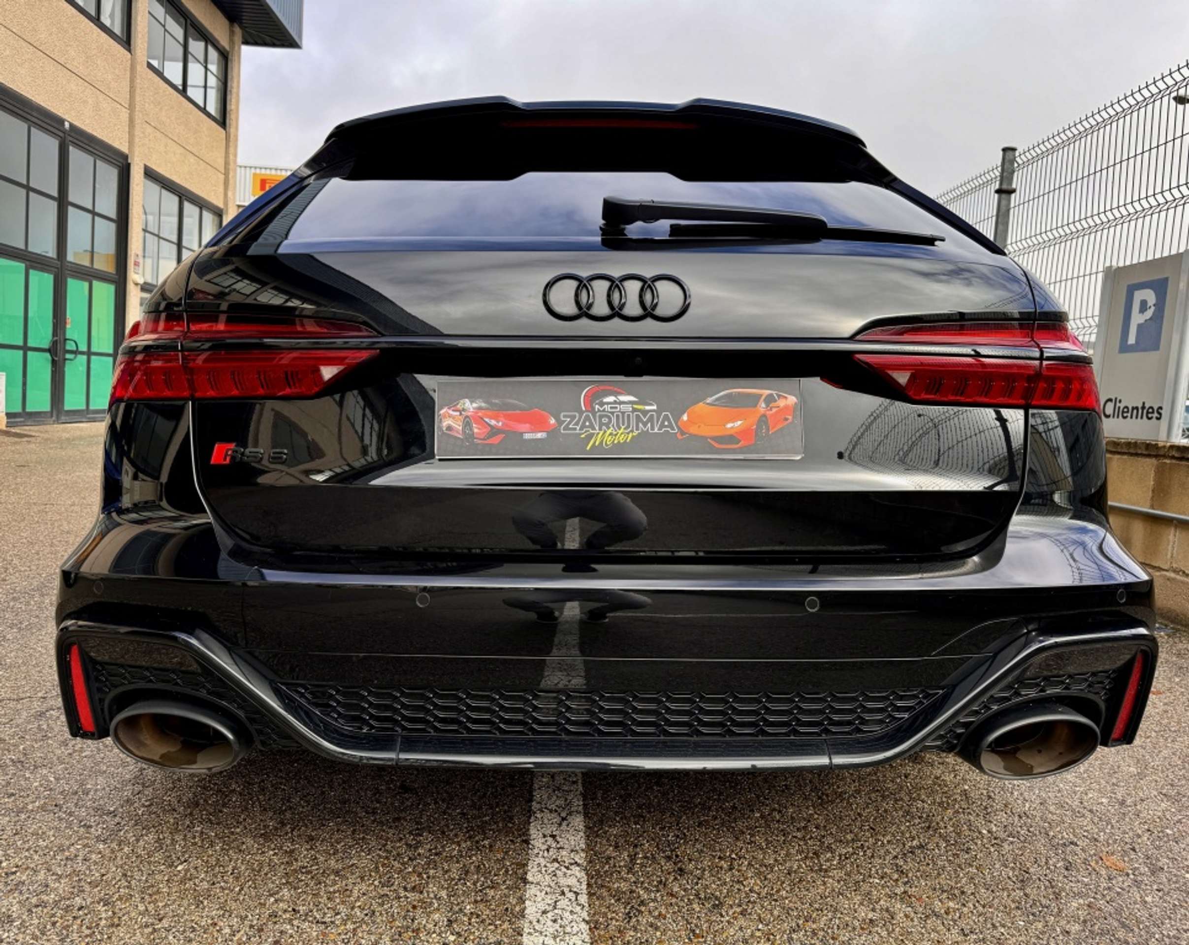 Audi - RS6