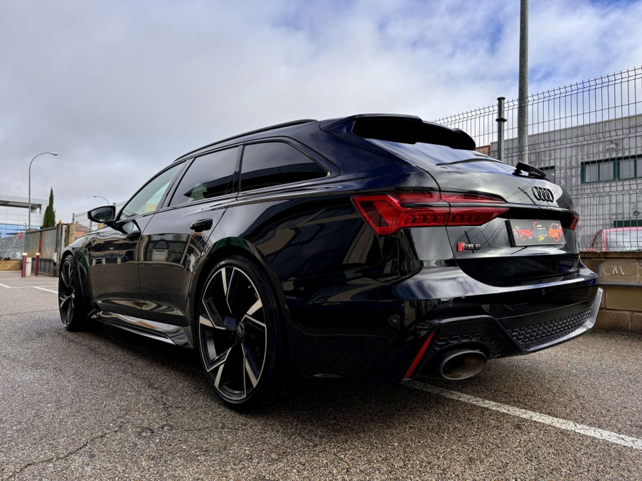 Audi - RS6