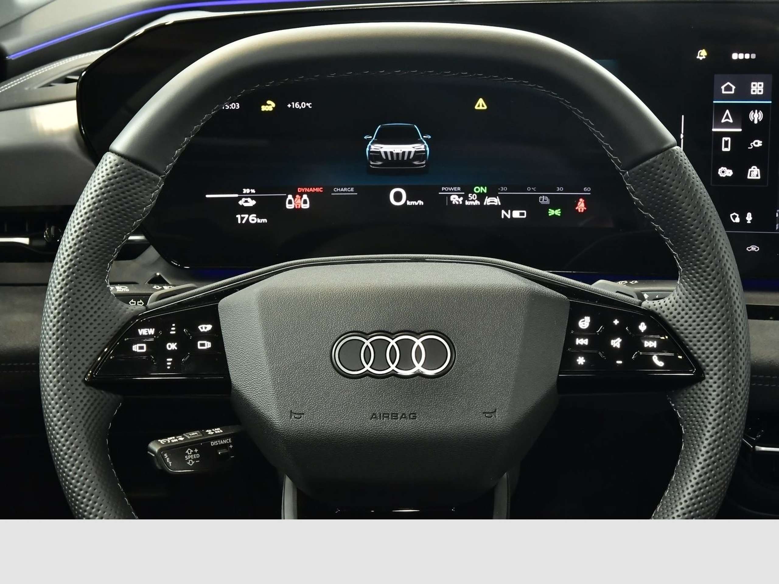 Audi - SQ6