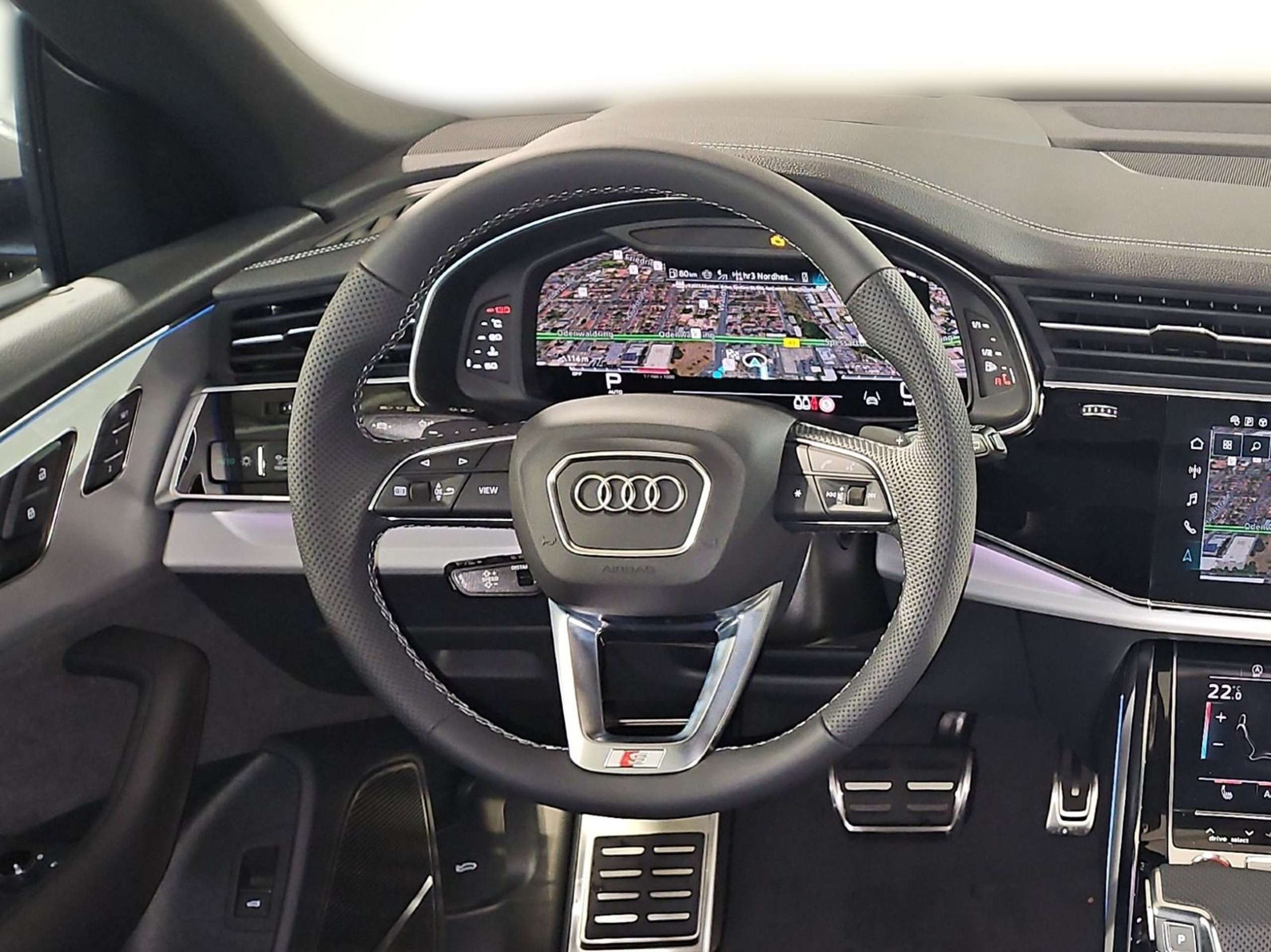 Audi - SQ8