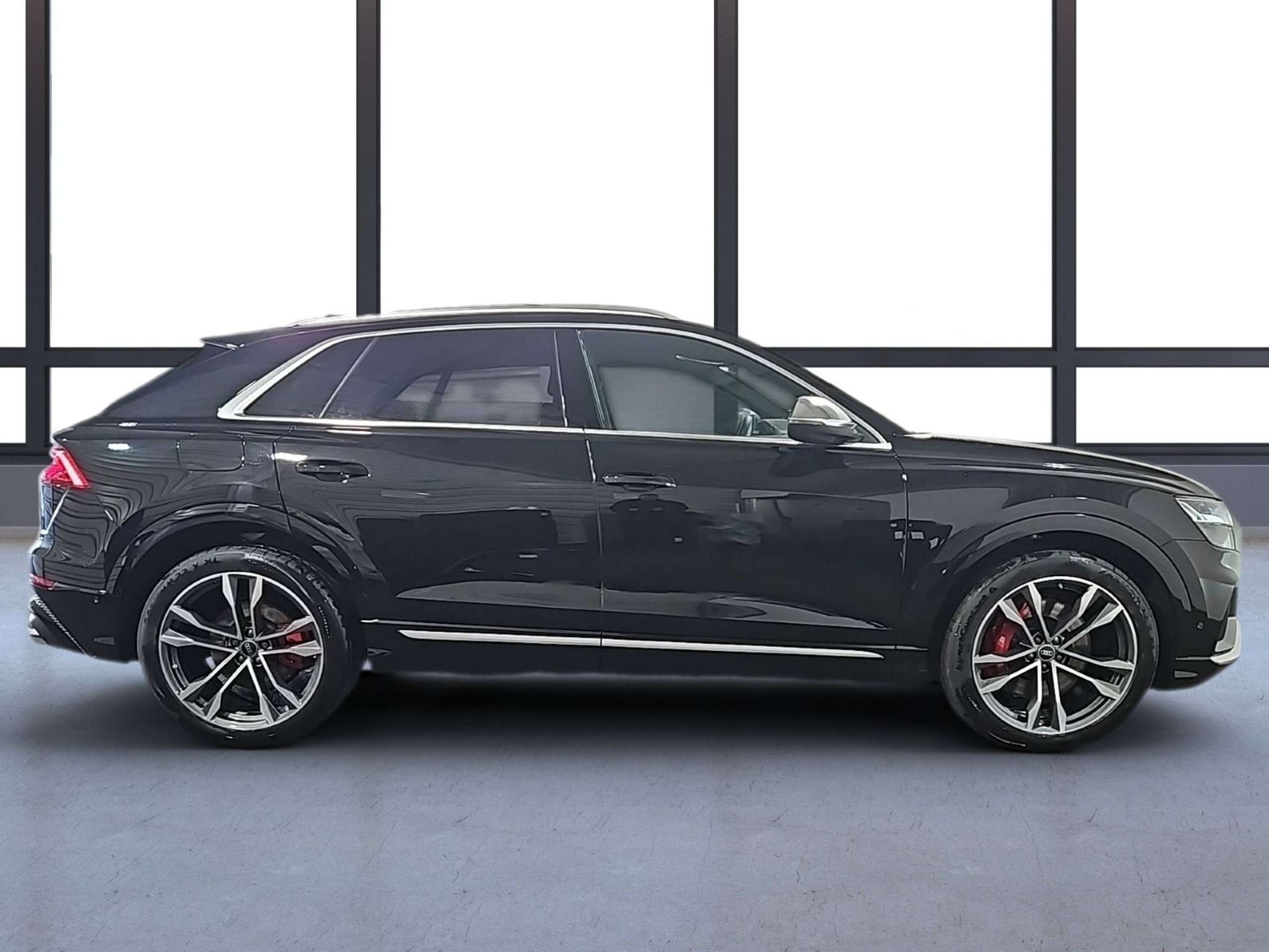 Audi - SQ8