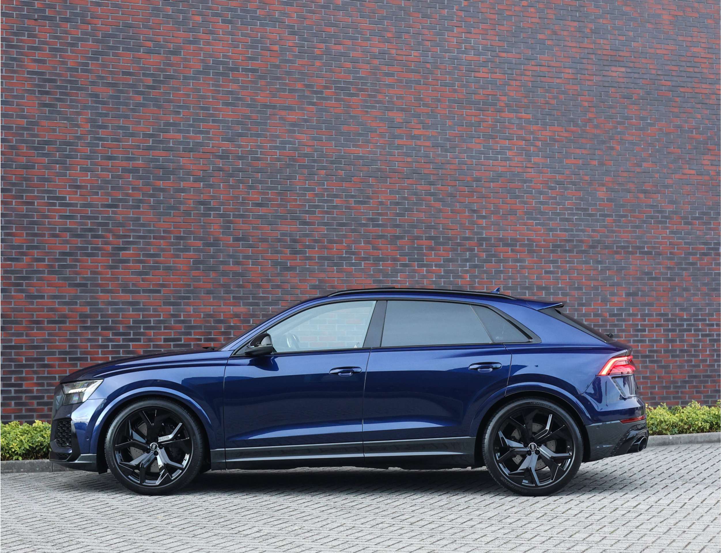 Audi - RS Q8