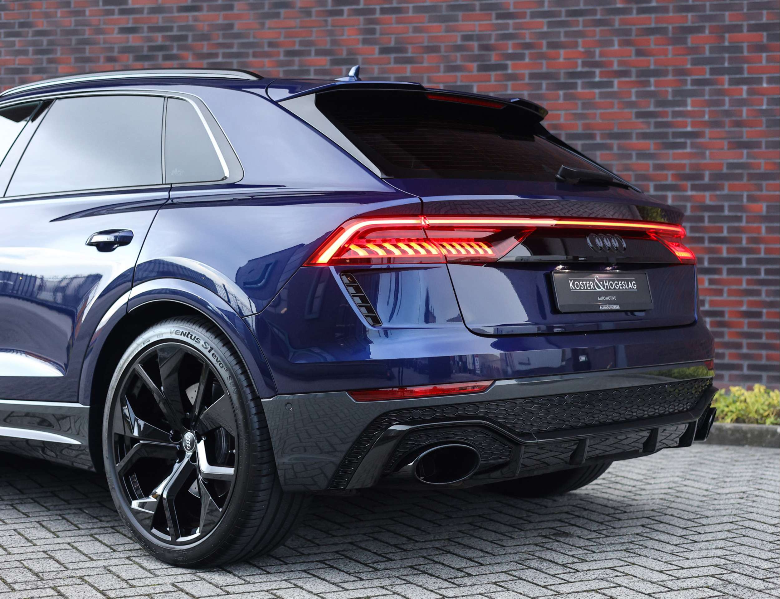 Audi - RS Q8