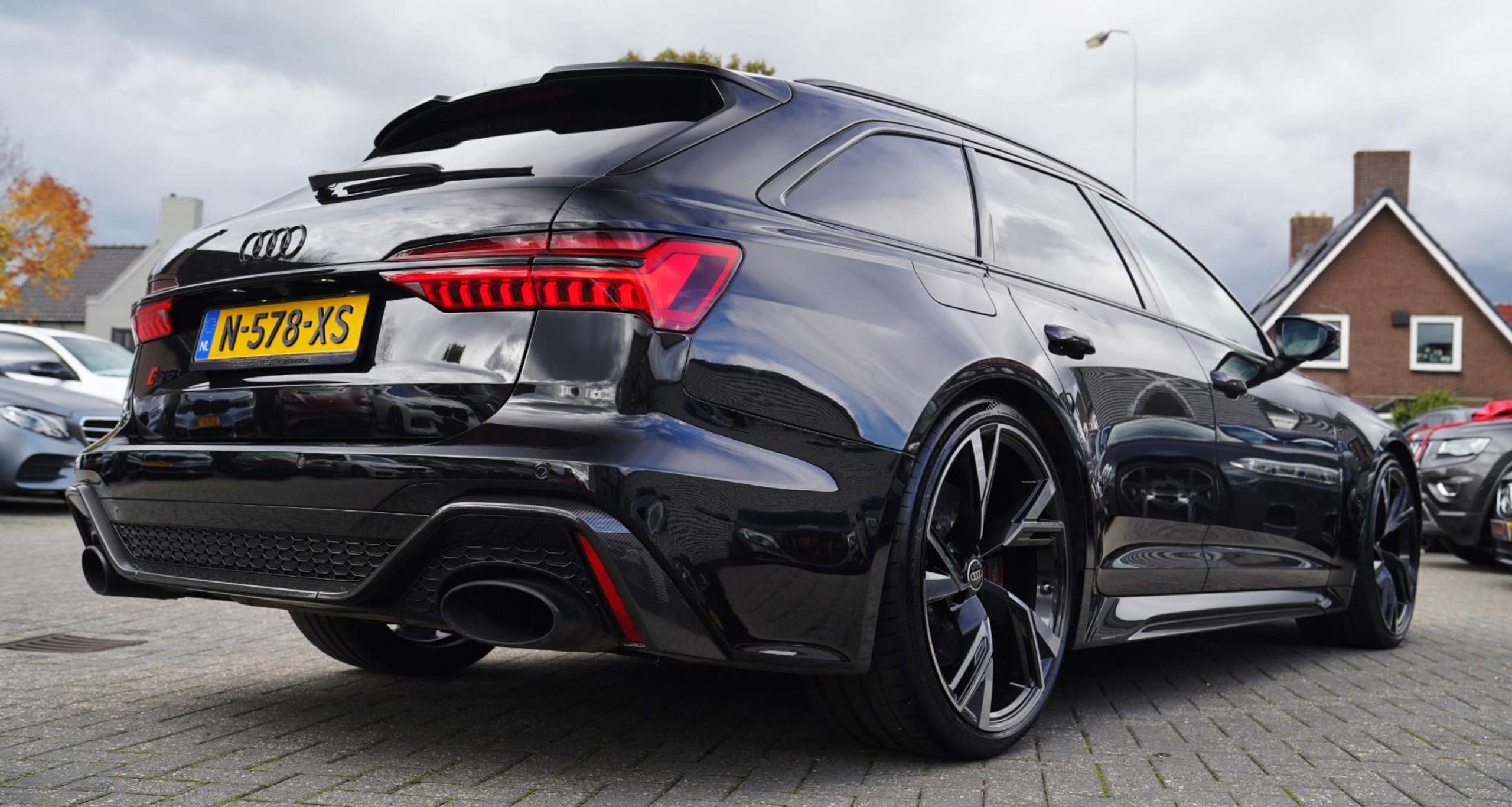 Audi - RS6