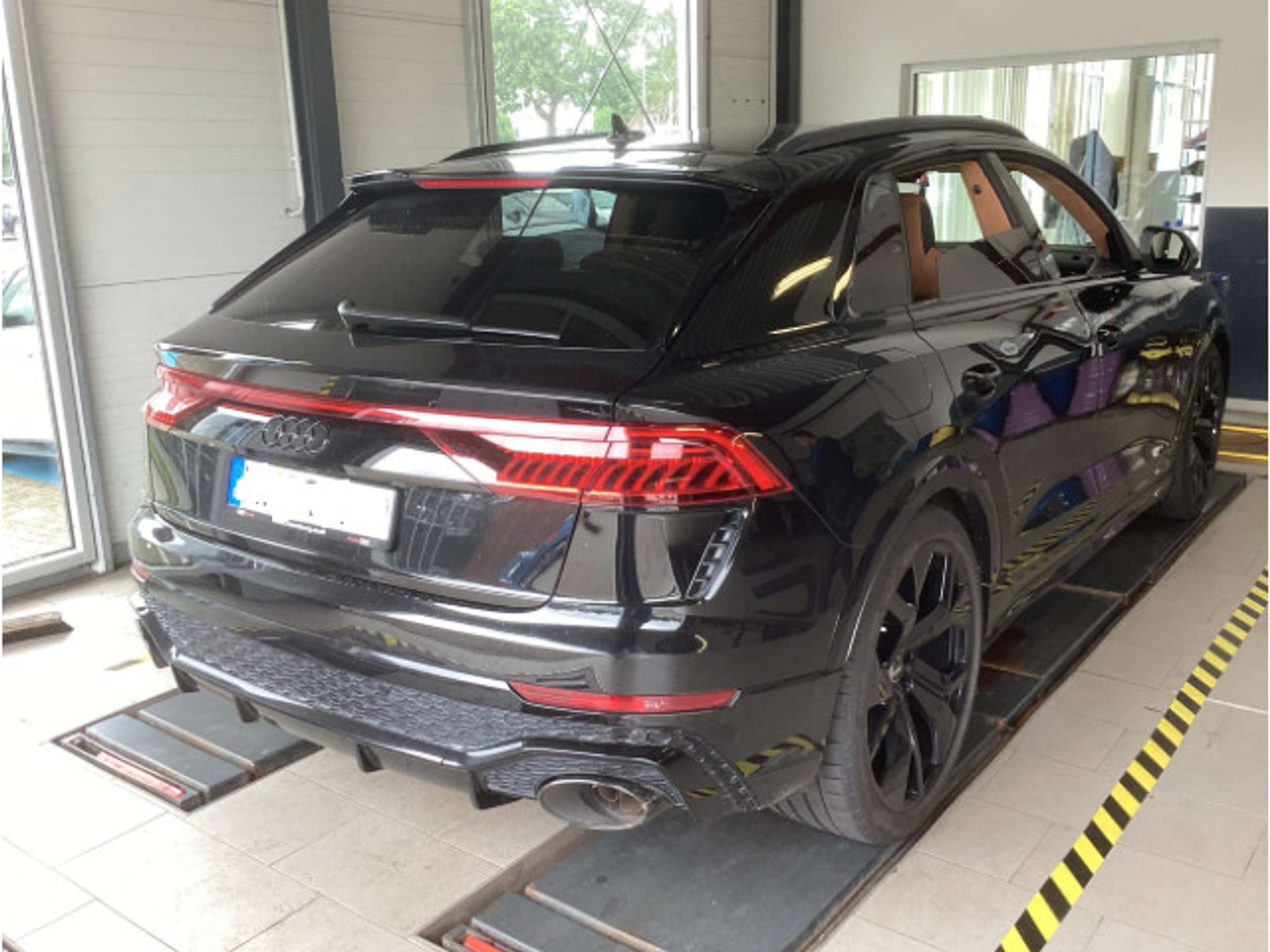 Audi - RS Q8