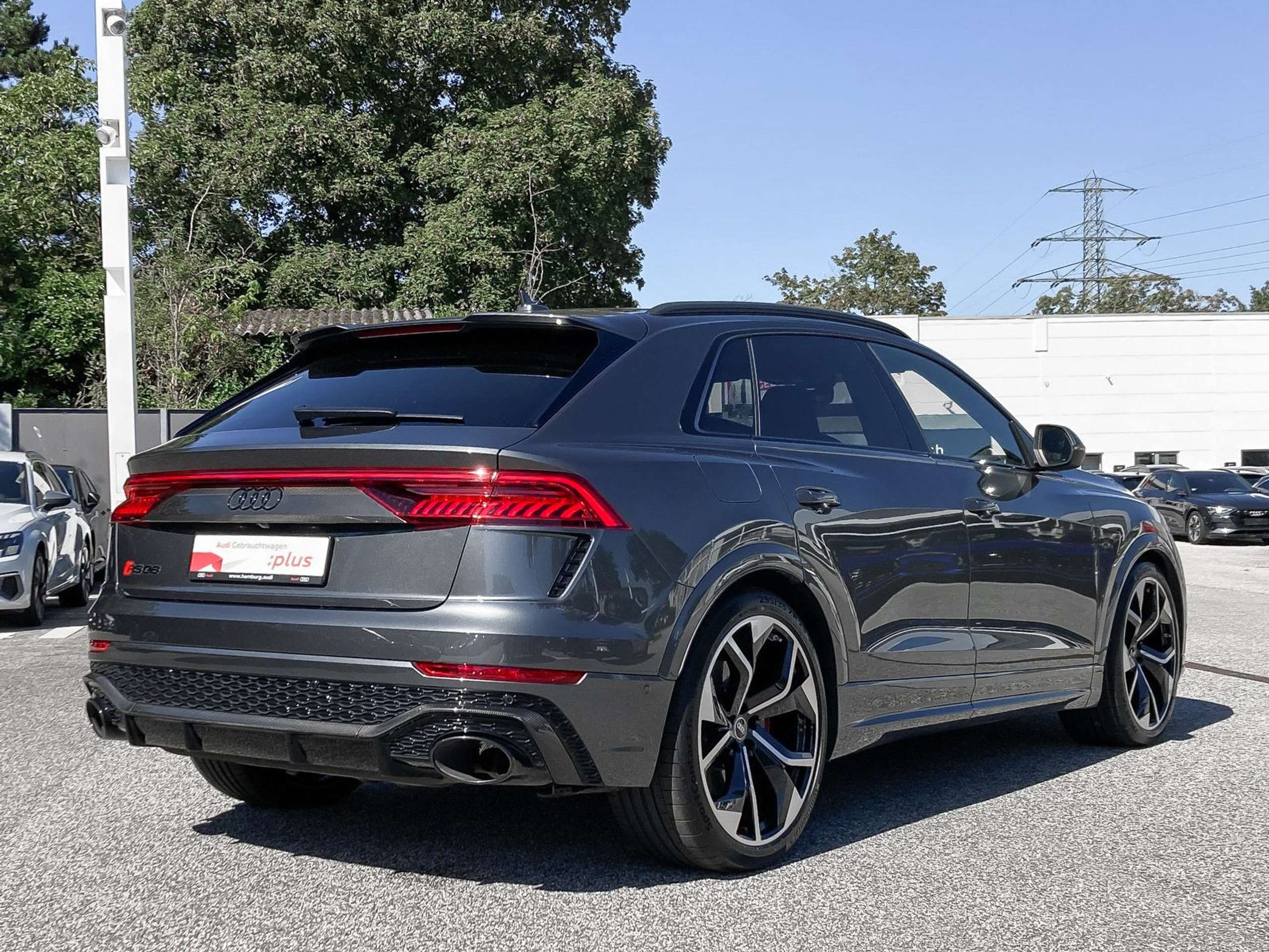 Audi - RS Q8