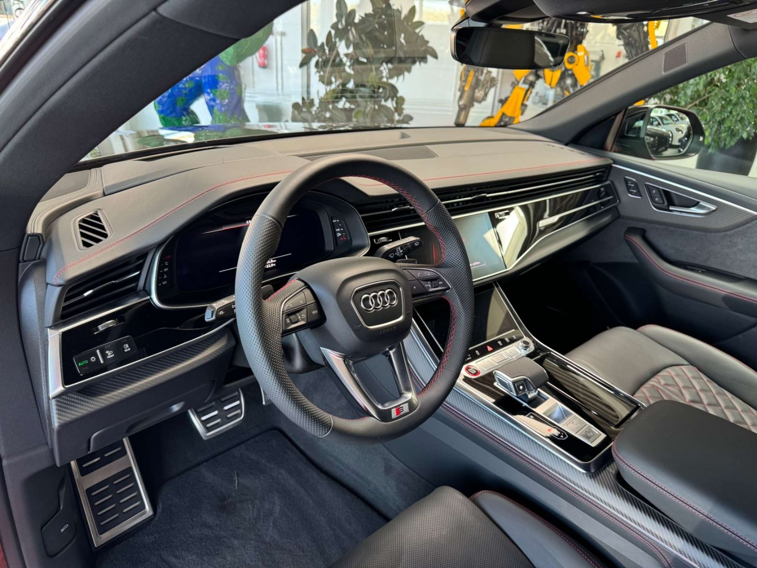 Audi - SQ8