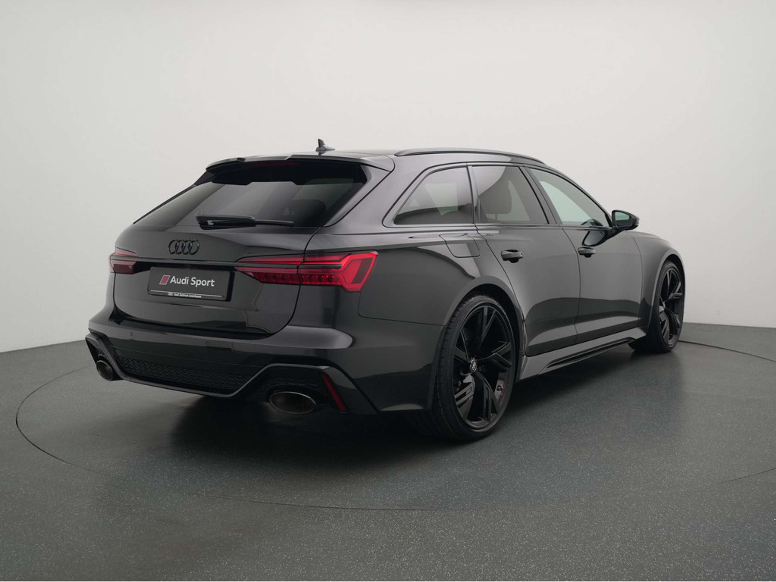 Audi - RS6