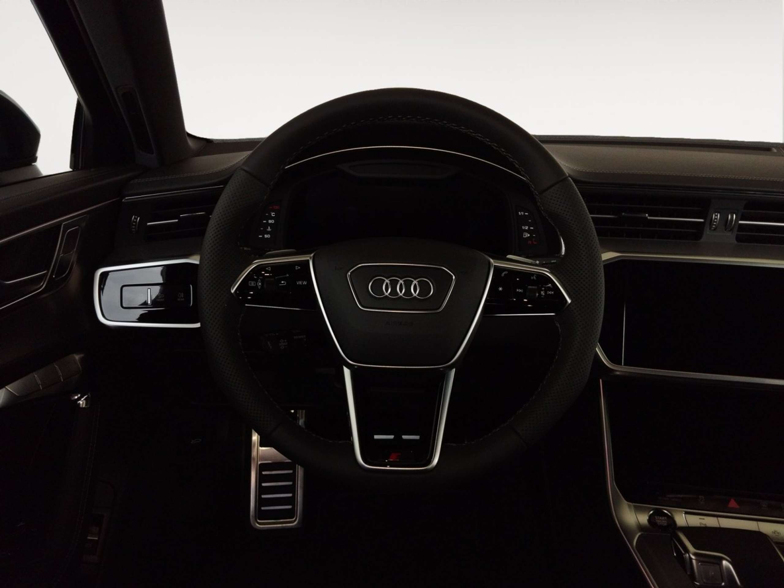 Audi - A6