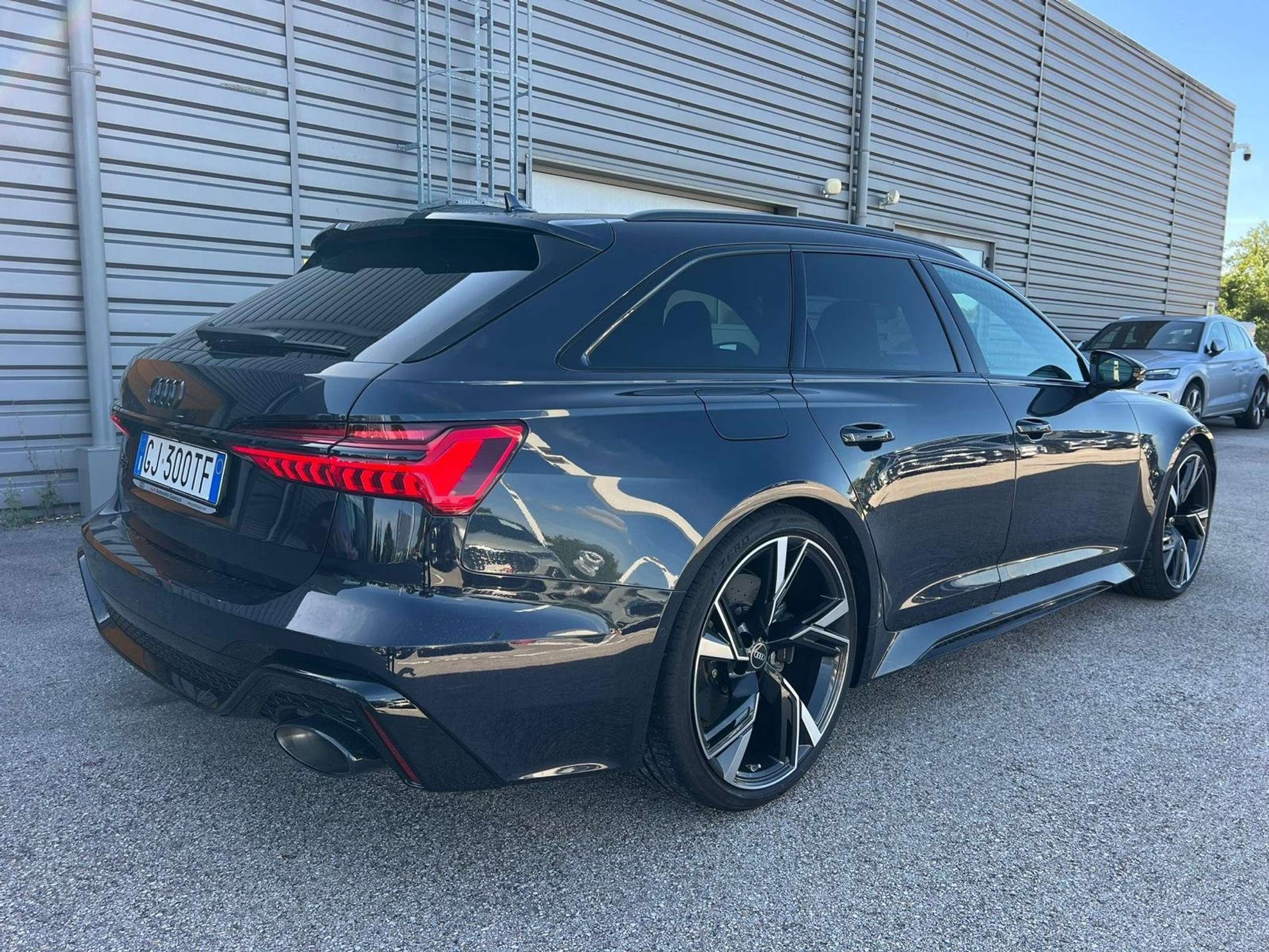 Audi - RS6