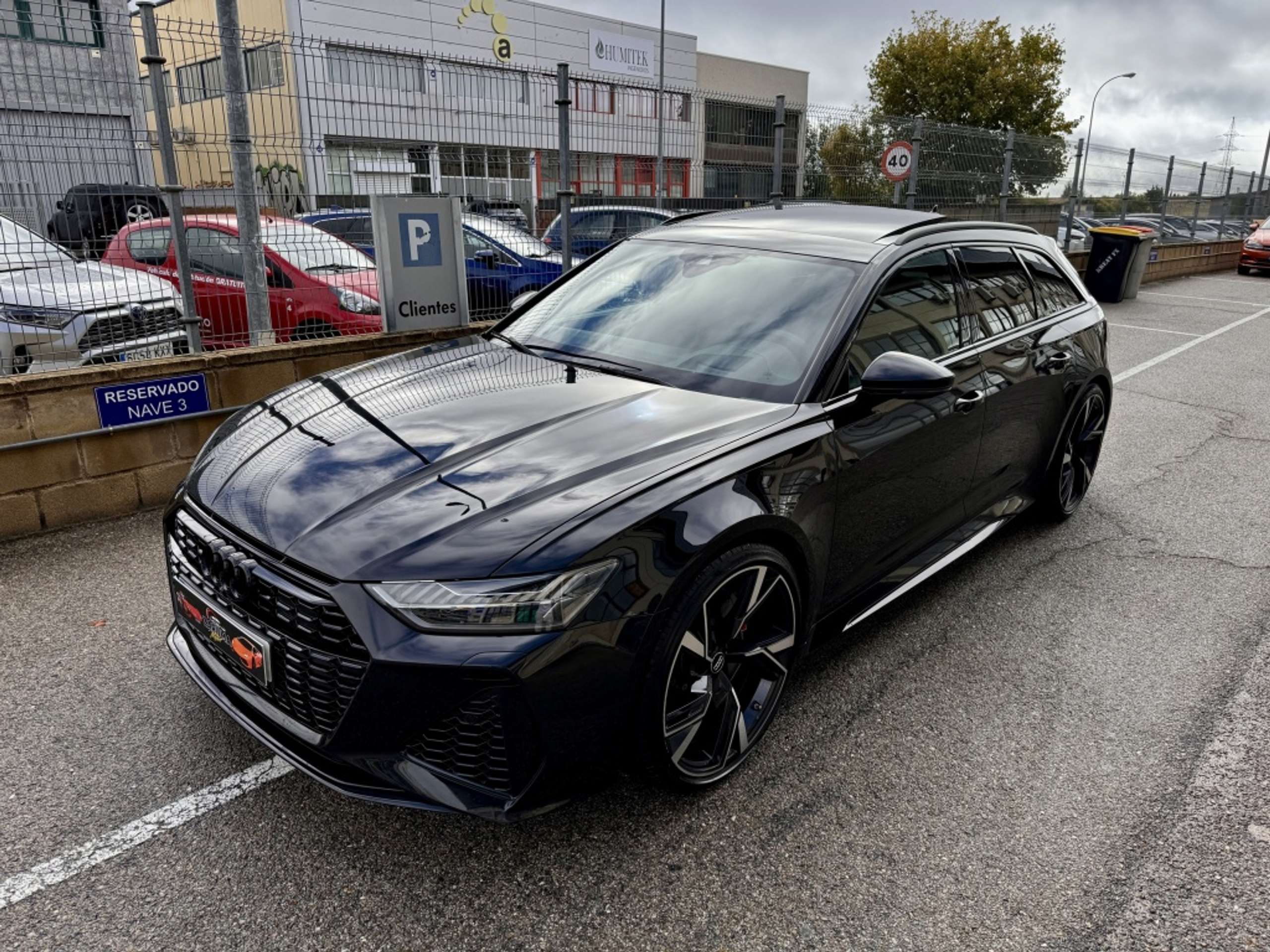 Audi - RS6