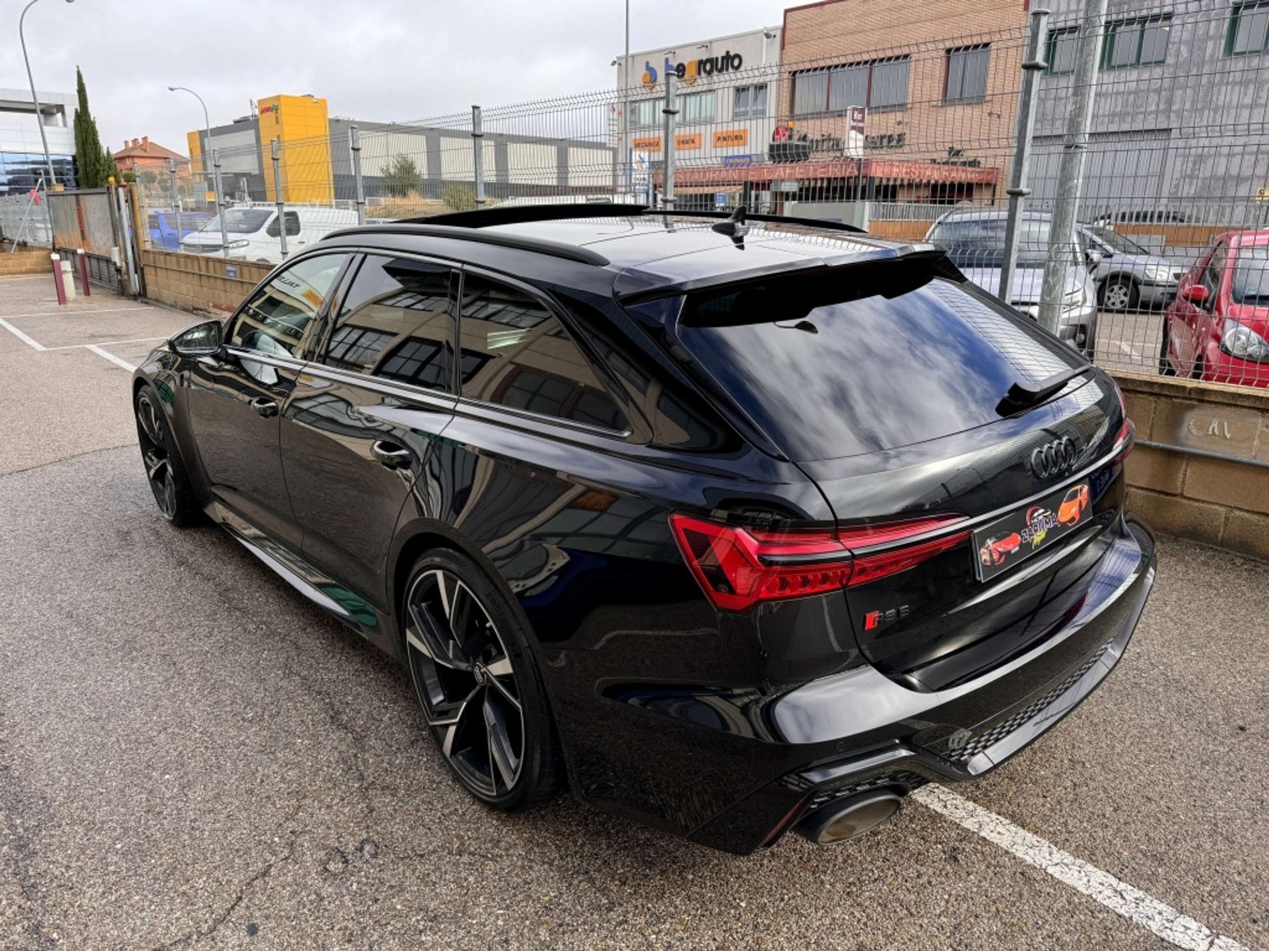 Audi - RS6