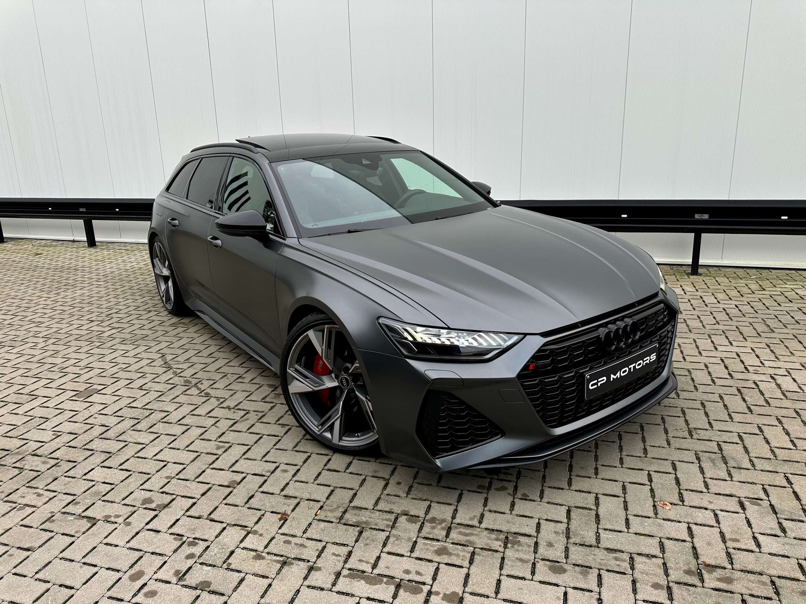 Audi - RS6