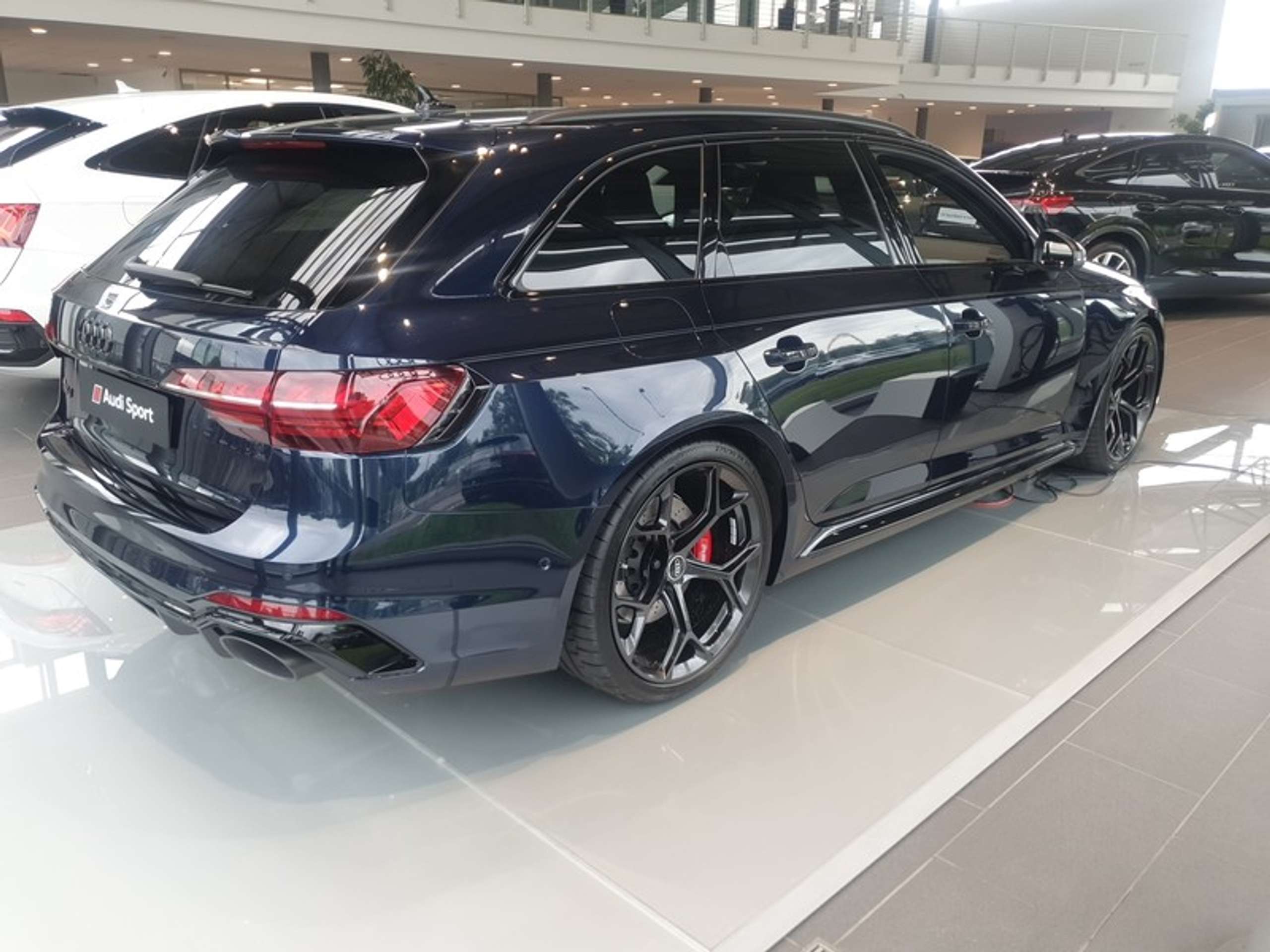 Audi - RS4