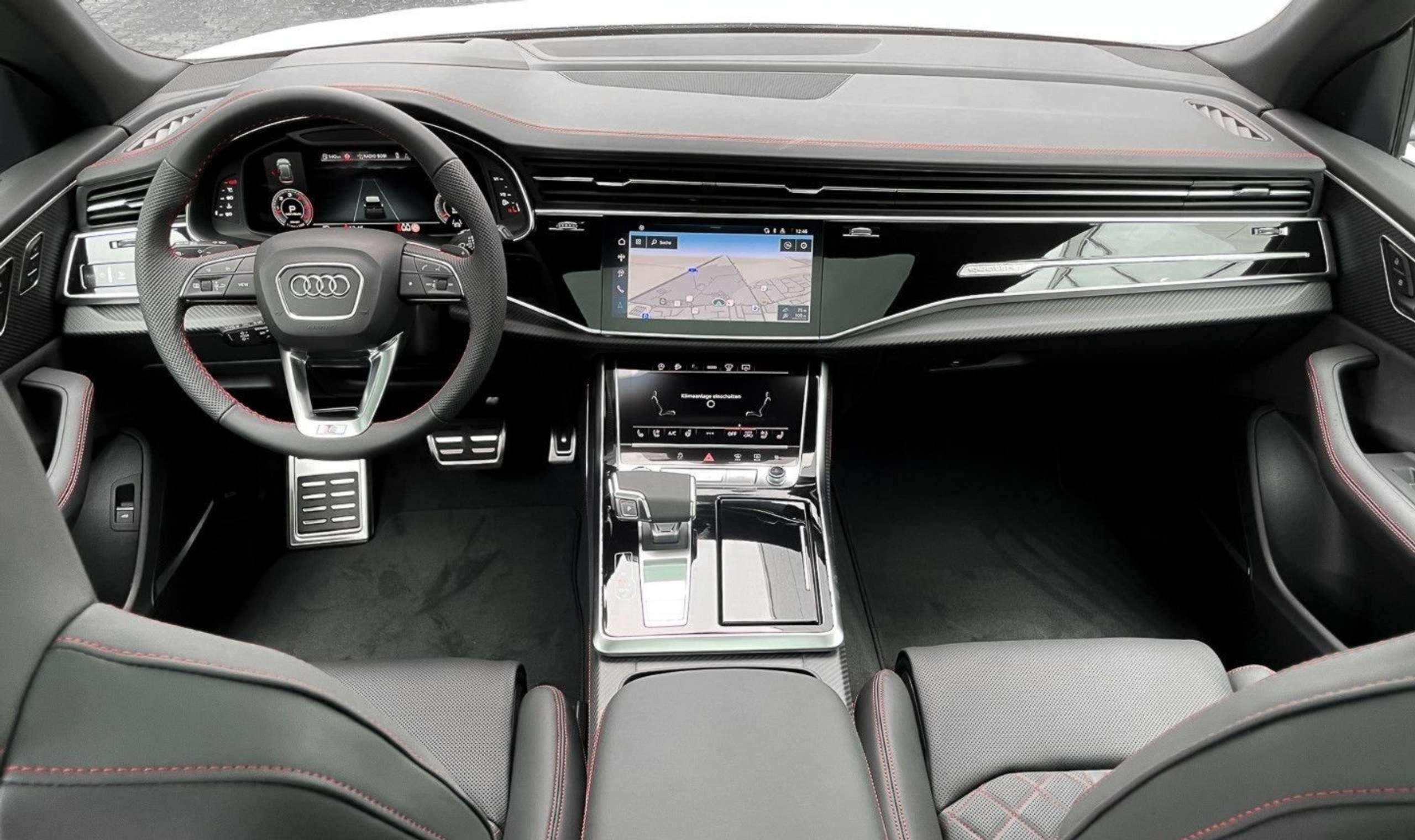 Audi - Q8