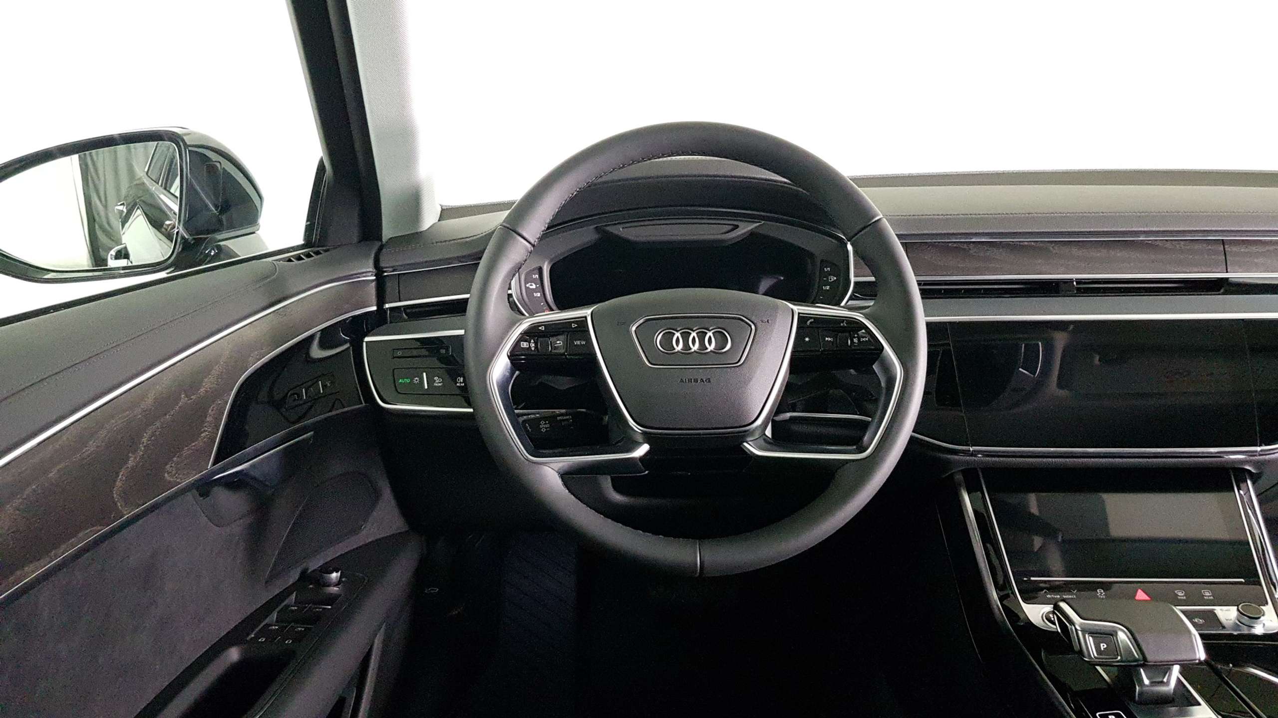 Audi - A8