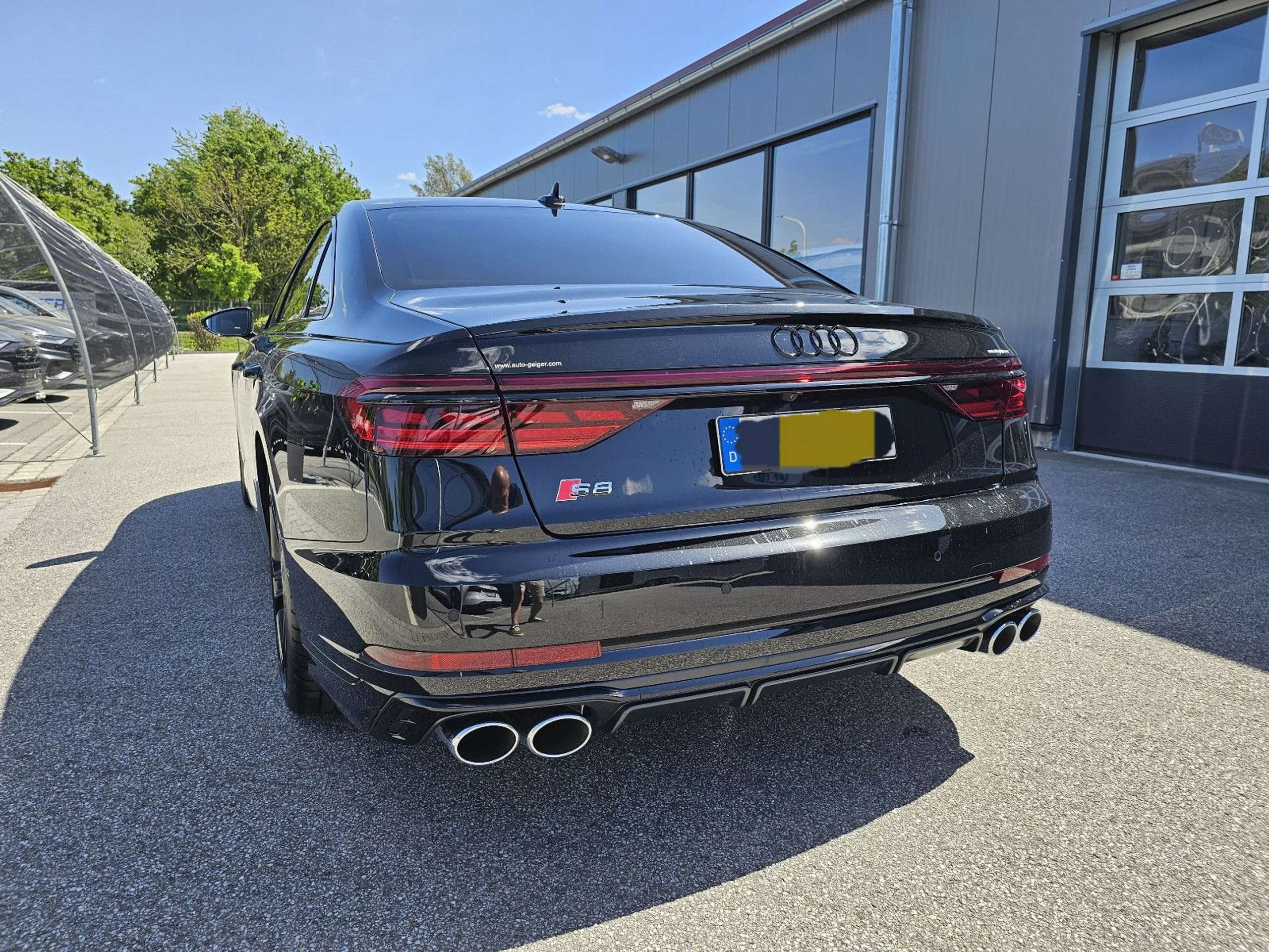 Audi - S8