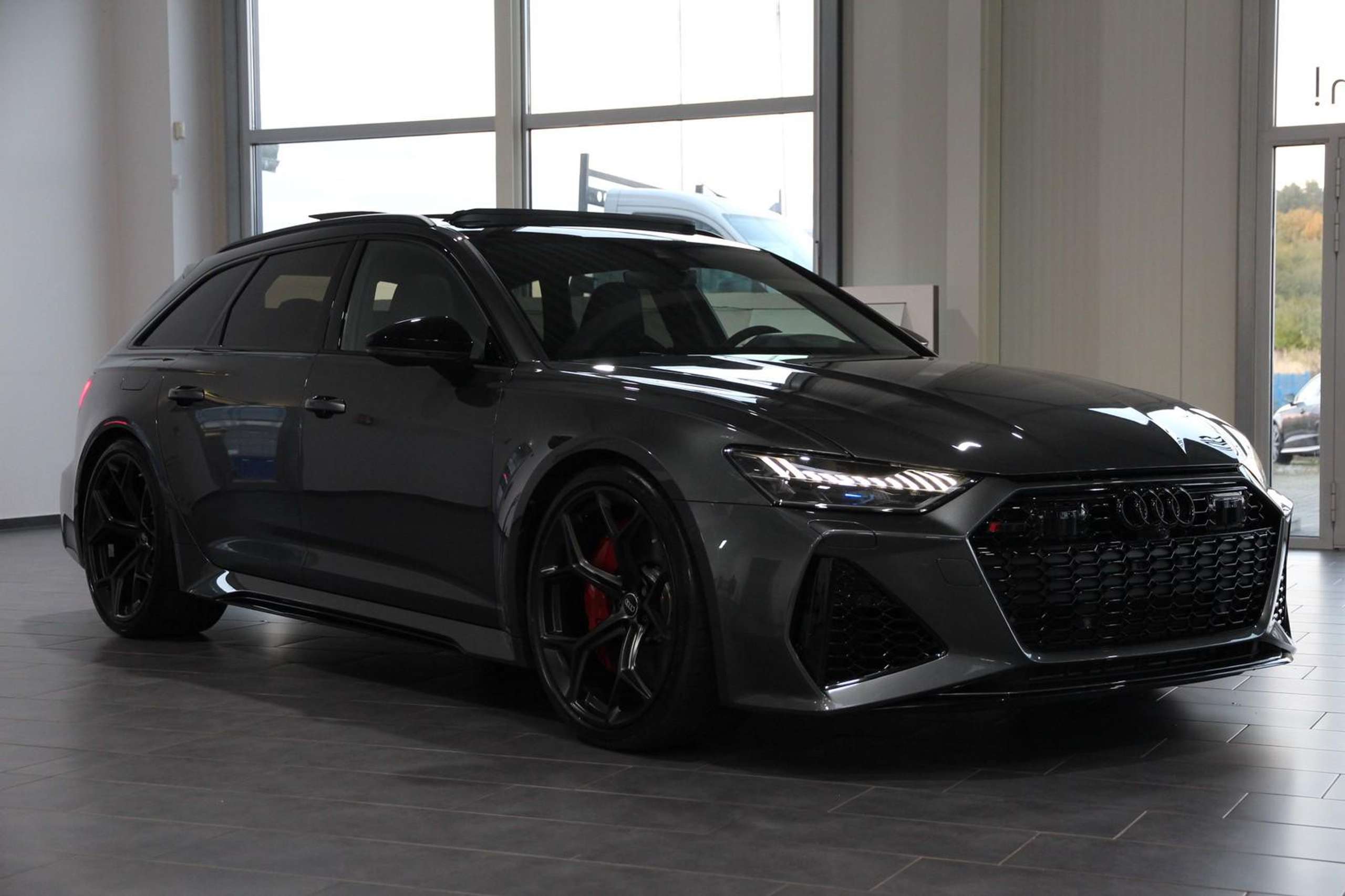 Audi - RS6