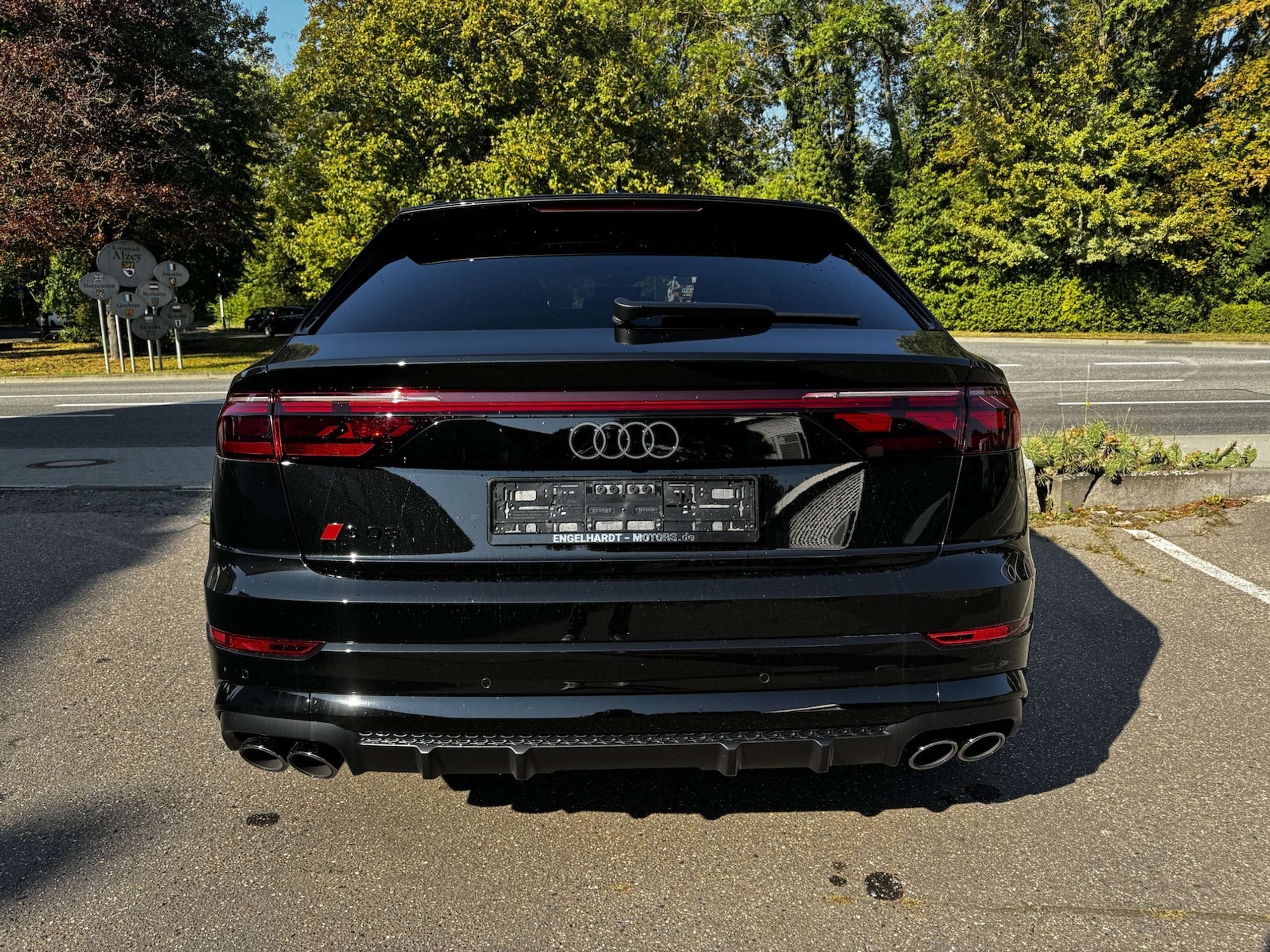 Audi - SQ8