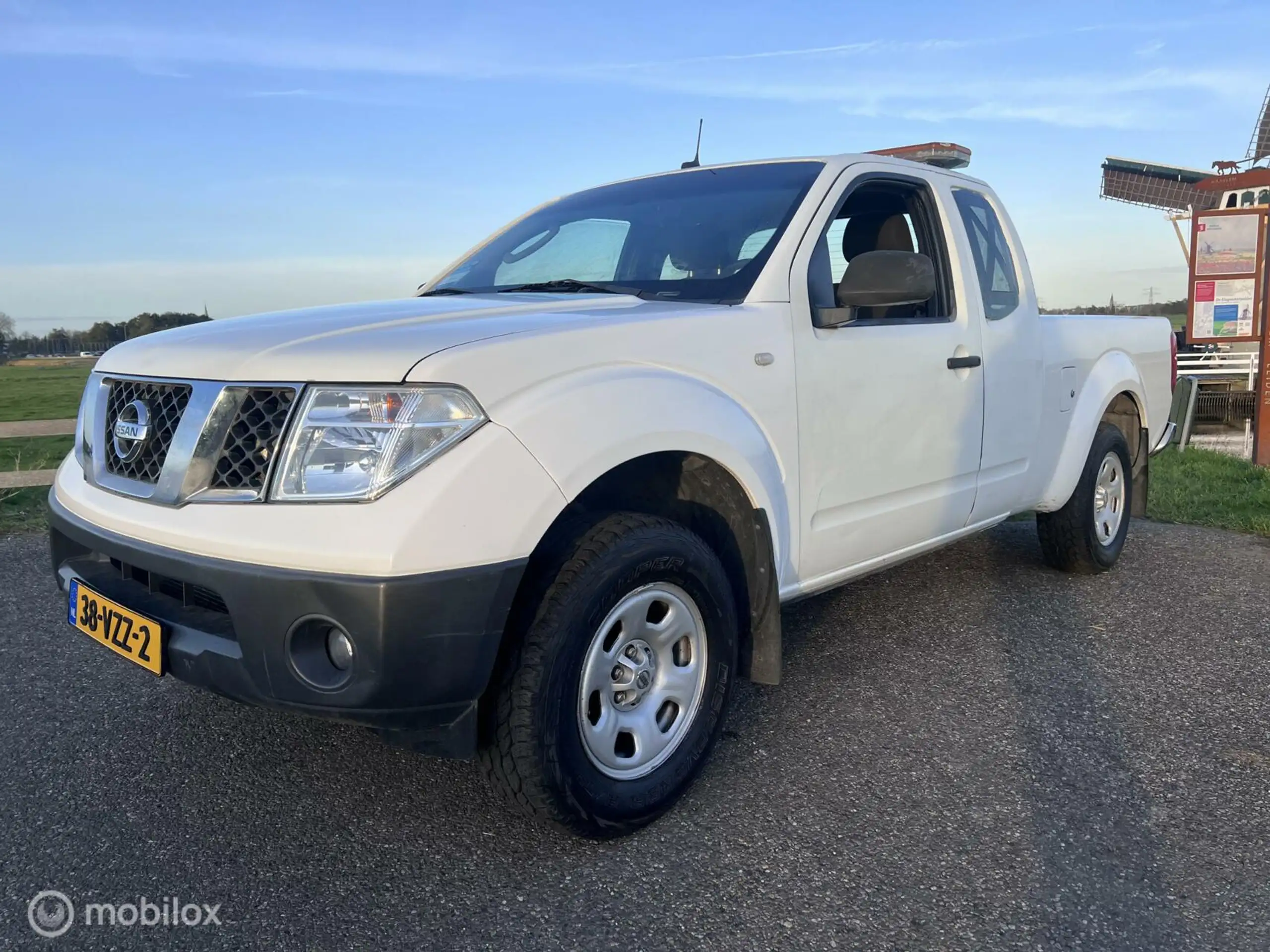 Nissan - Navara