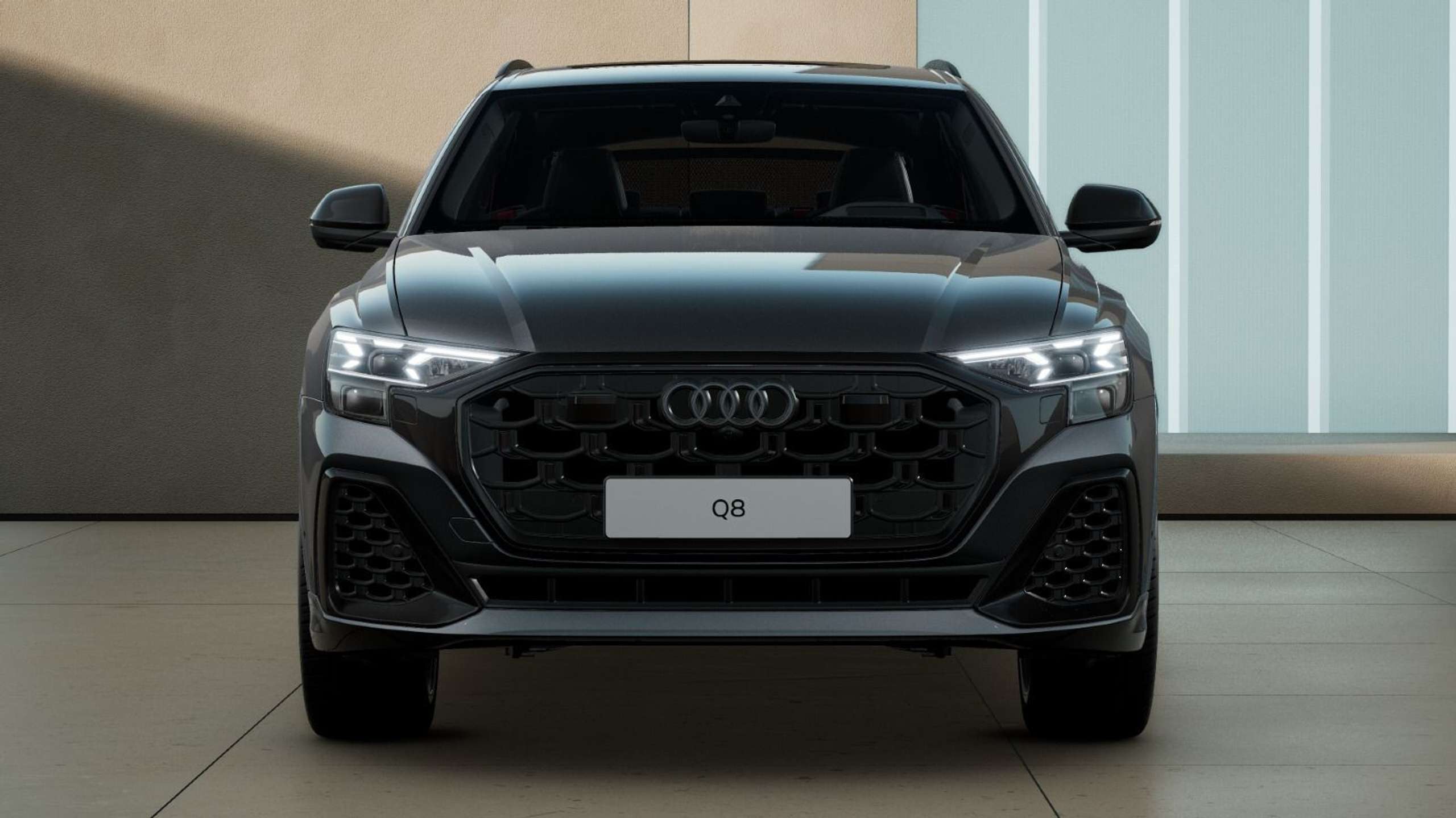 Audi - Q8