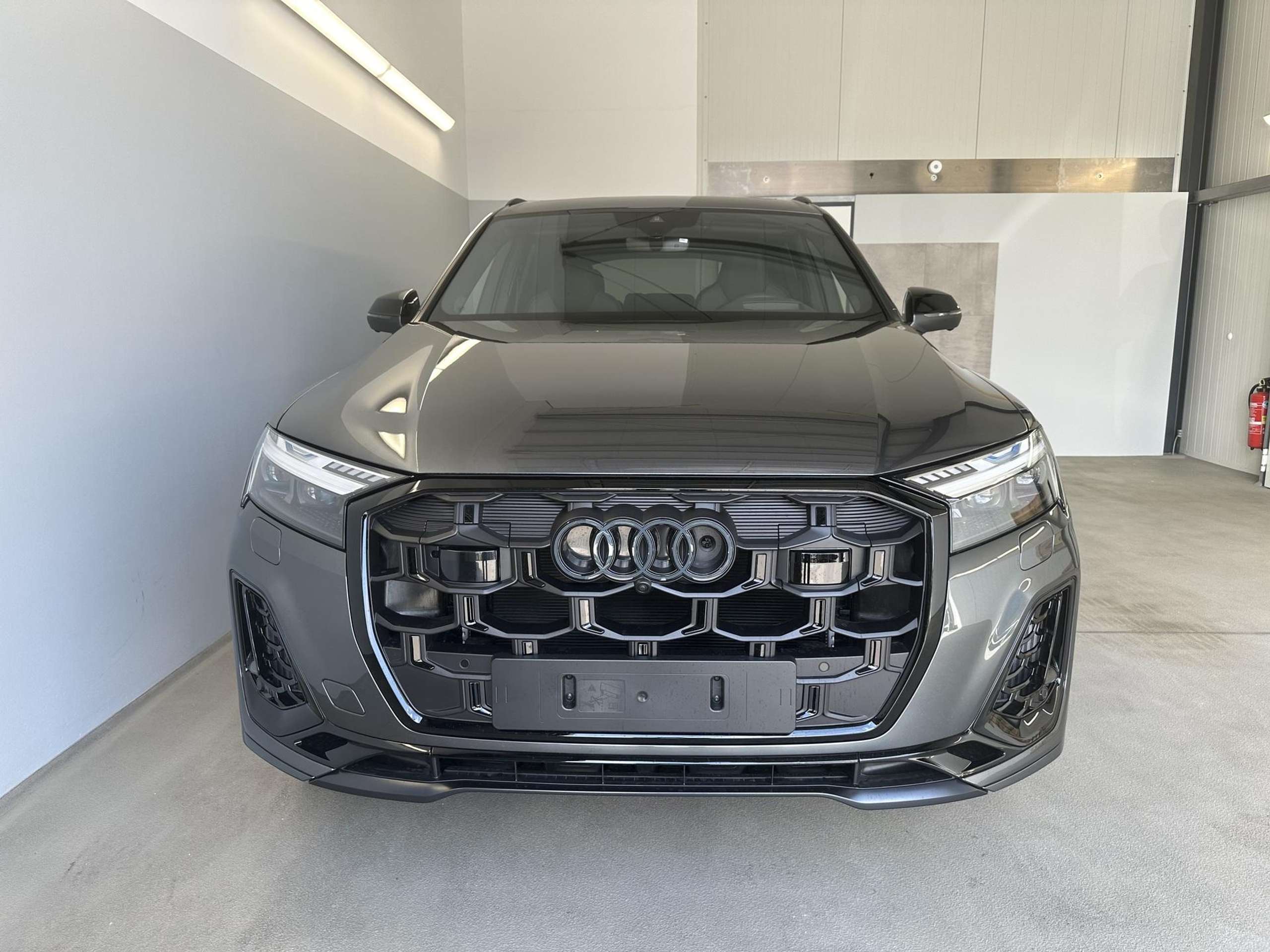 Audi - SQ7