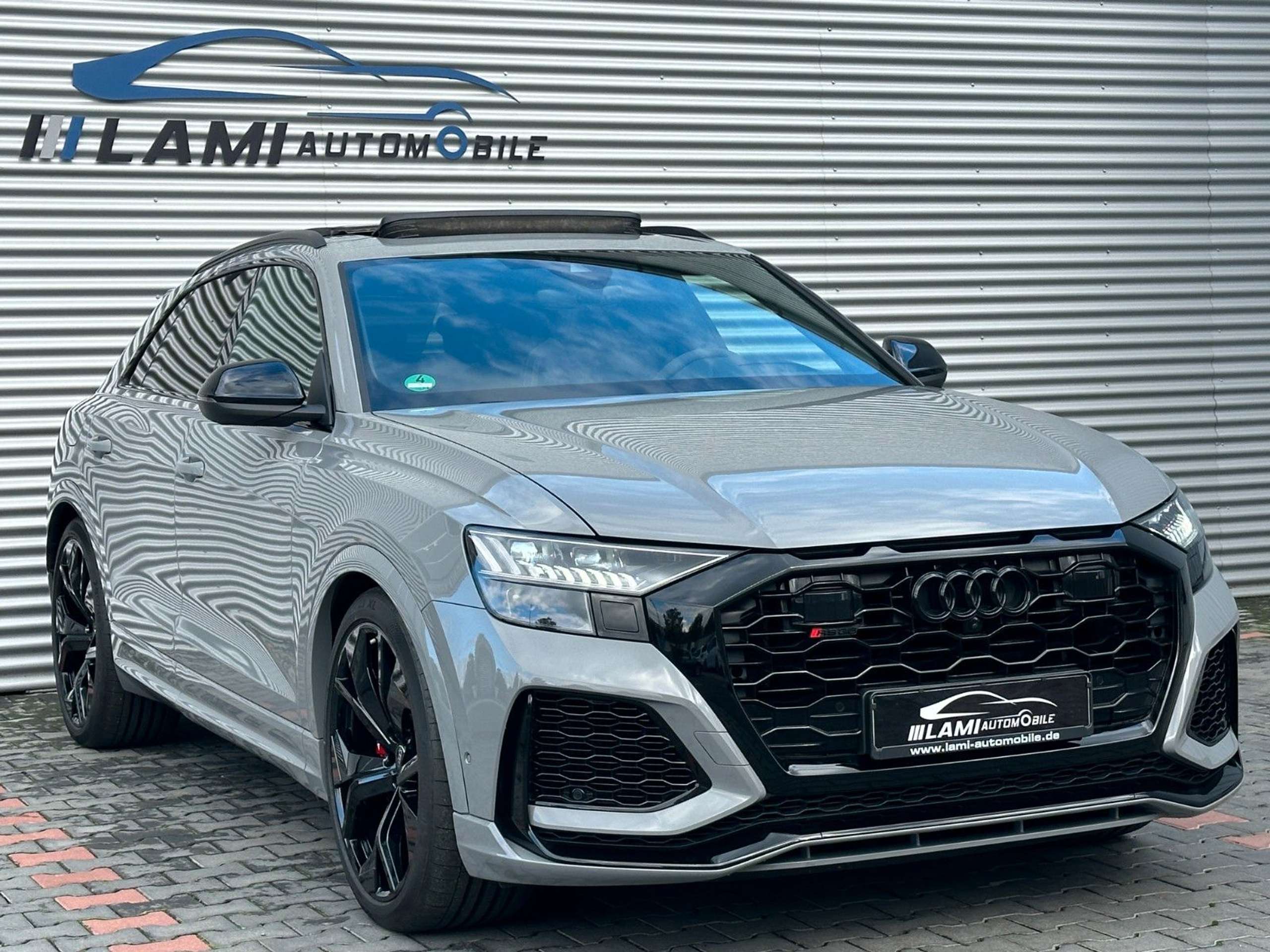 Audi - RS Q8