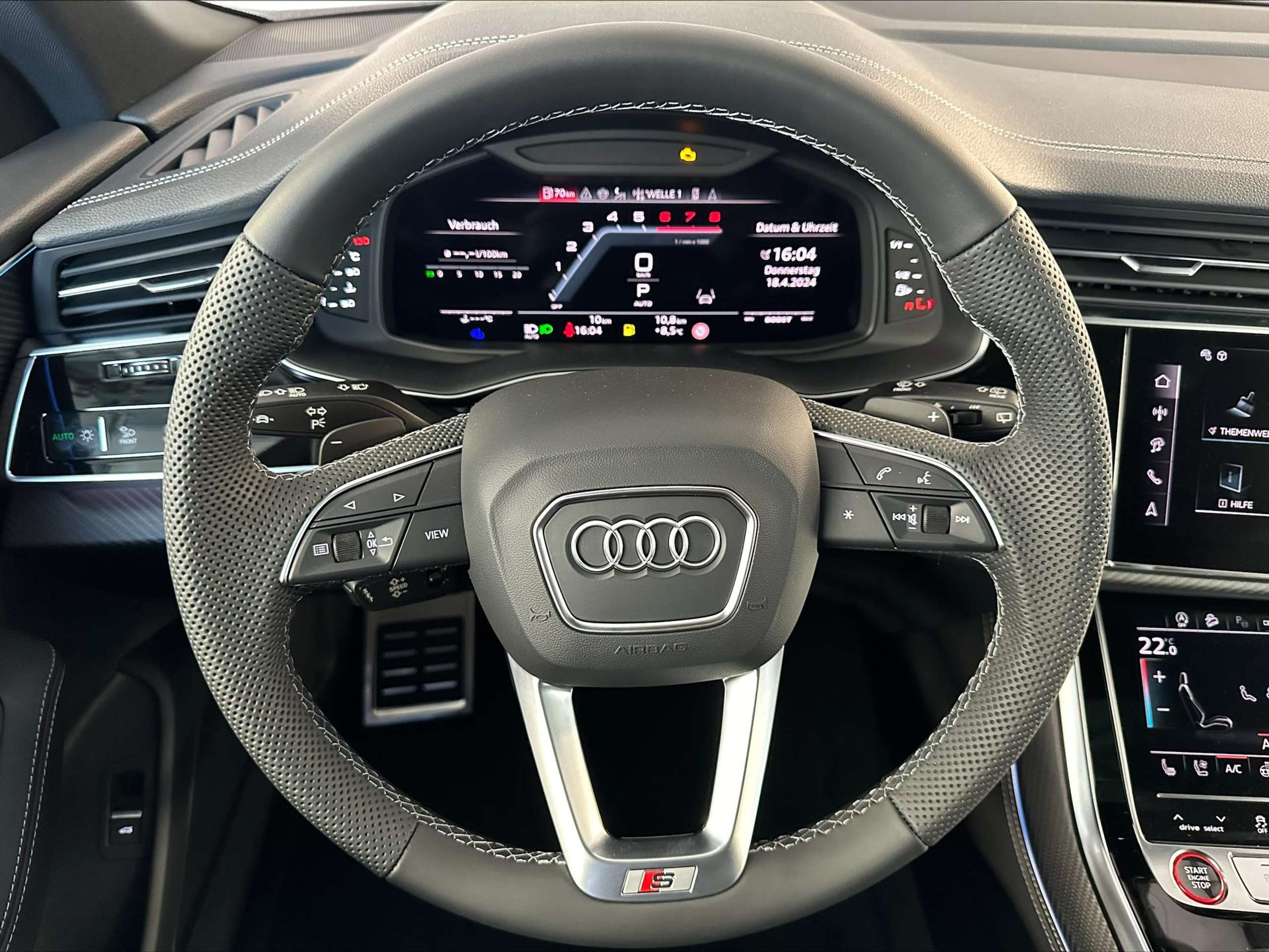 Audi - SQ8