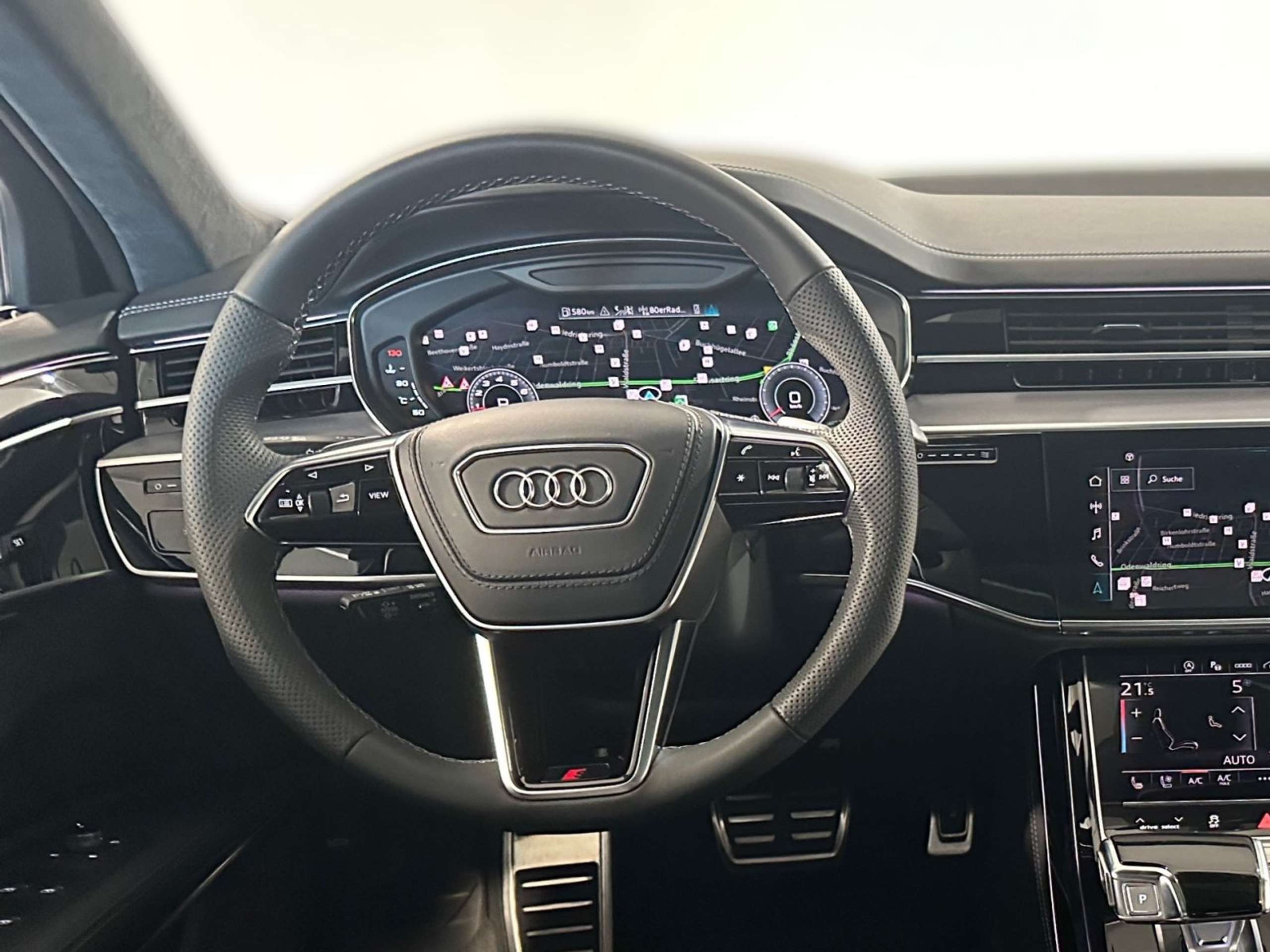 Audi - S8